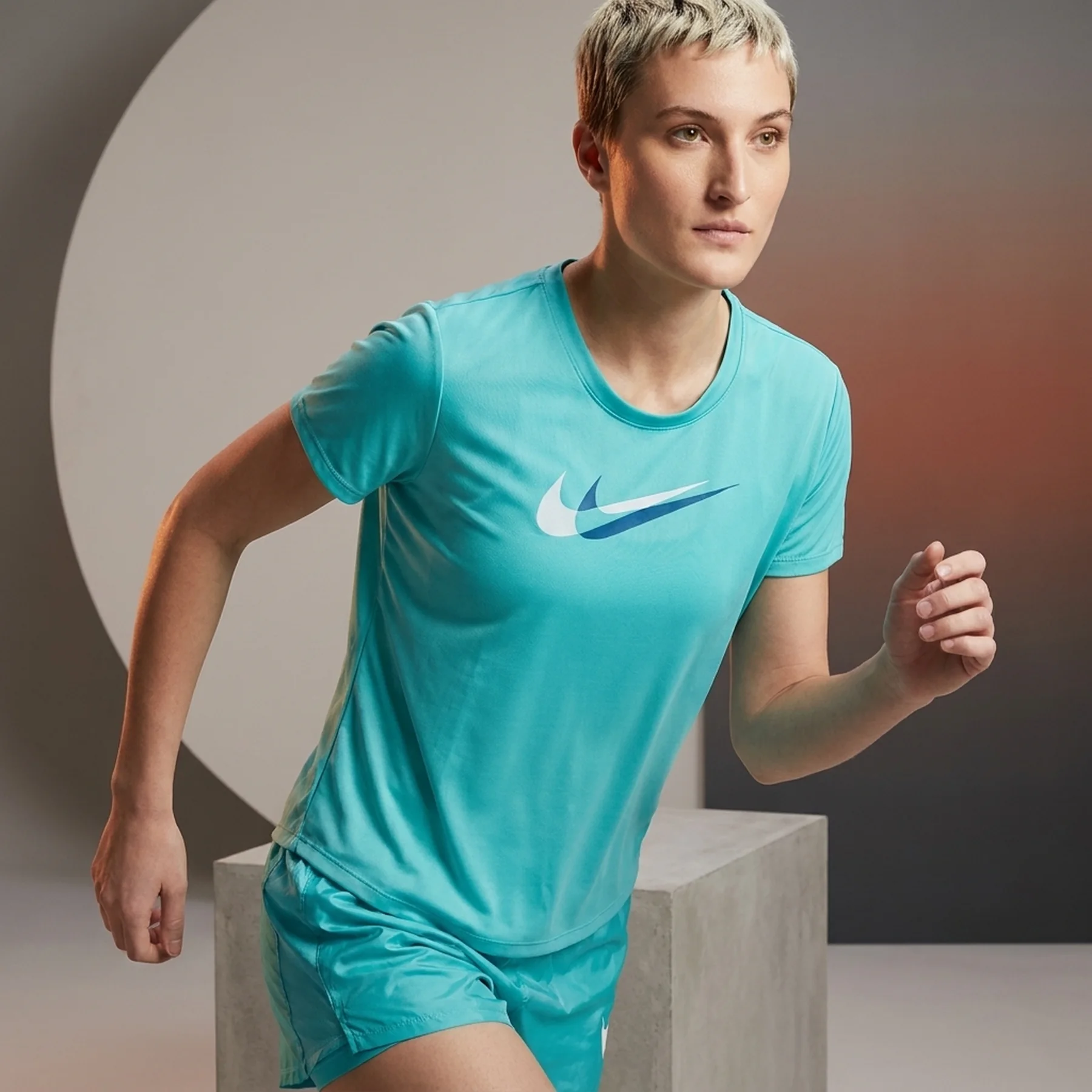 Футболка жіноча Nike Dri-Fit Swoosh Run Light Blue (DD6478-392)