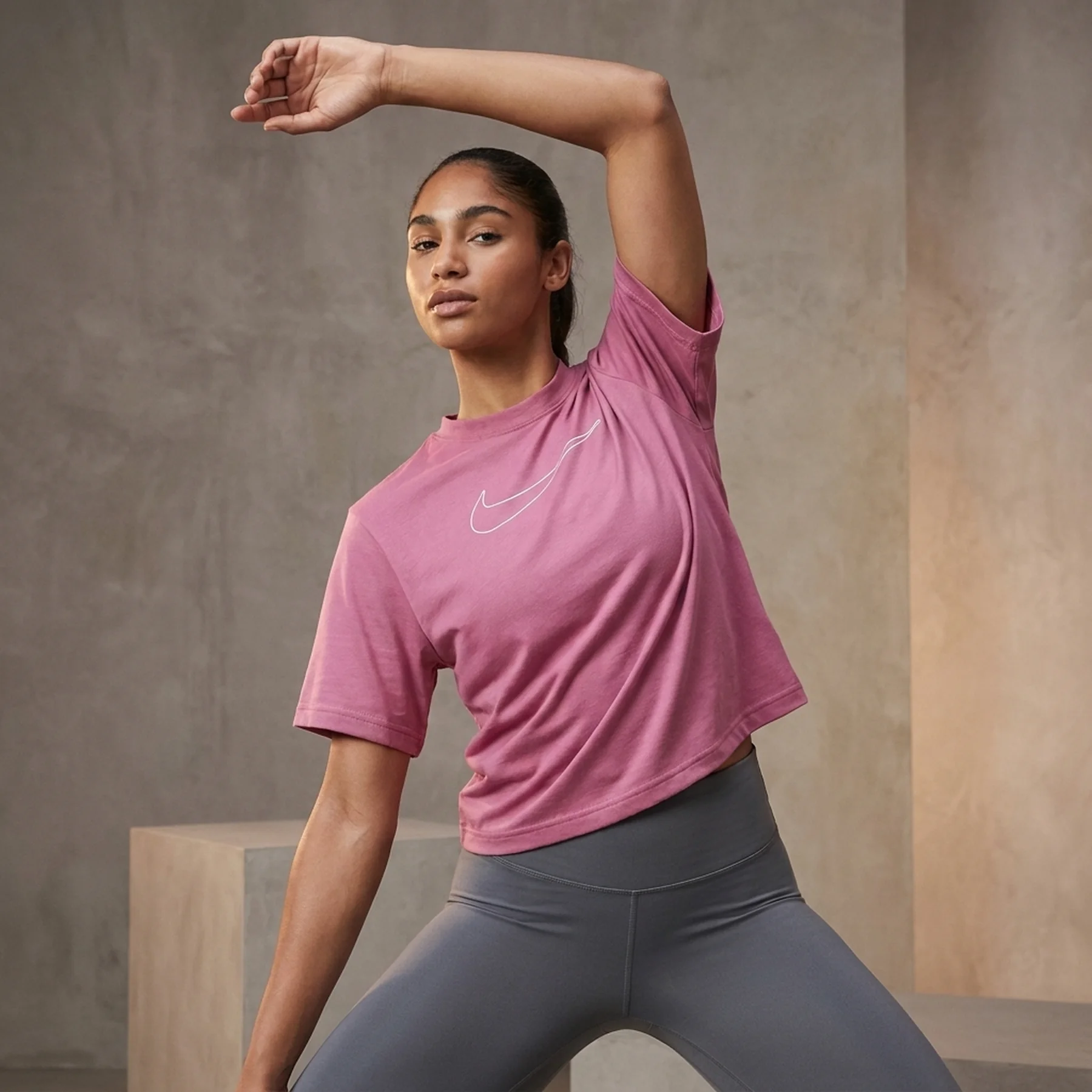 Футболка жіноча Nike Dri-Fit Women's T-Shirt (DX7984-656)
