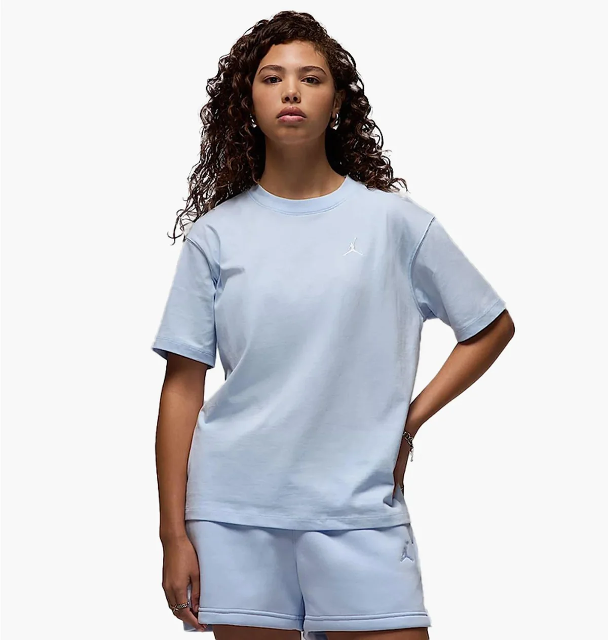 Футболка жіноча Nike Essentials (FN4500-407) — Одяг