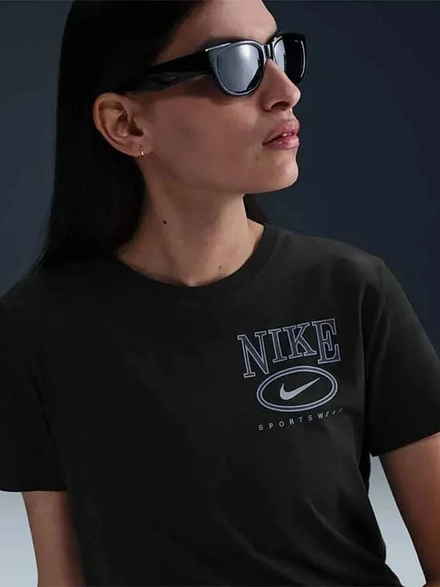 Футболка жіноча Nike Nsw Club Ss Tee Cc (IB2447-010)