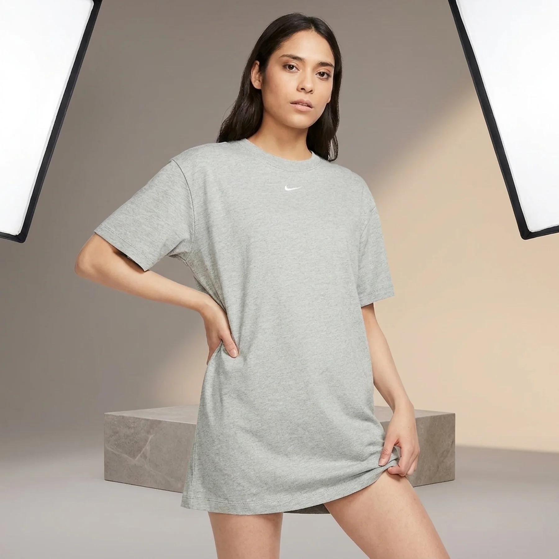 Футболка жіноча Nike Sportswear Essential (CJ2242-063)