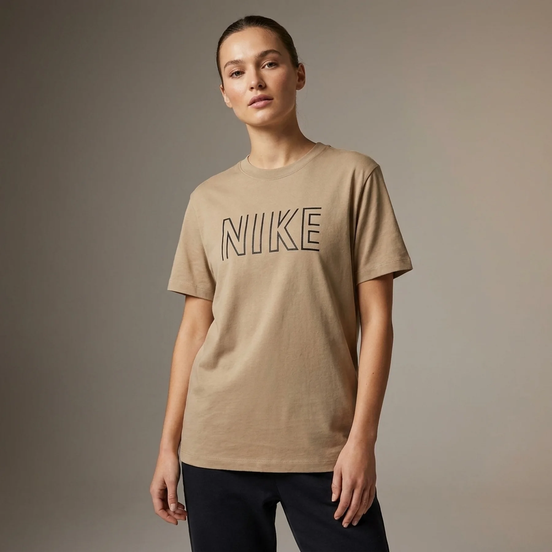 Футболка жіноча Nike Sportswear T-Shirt (FJ4931-247)
