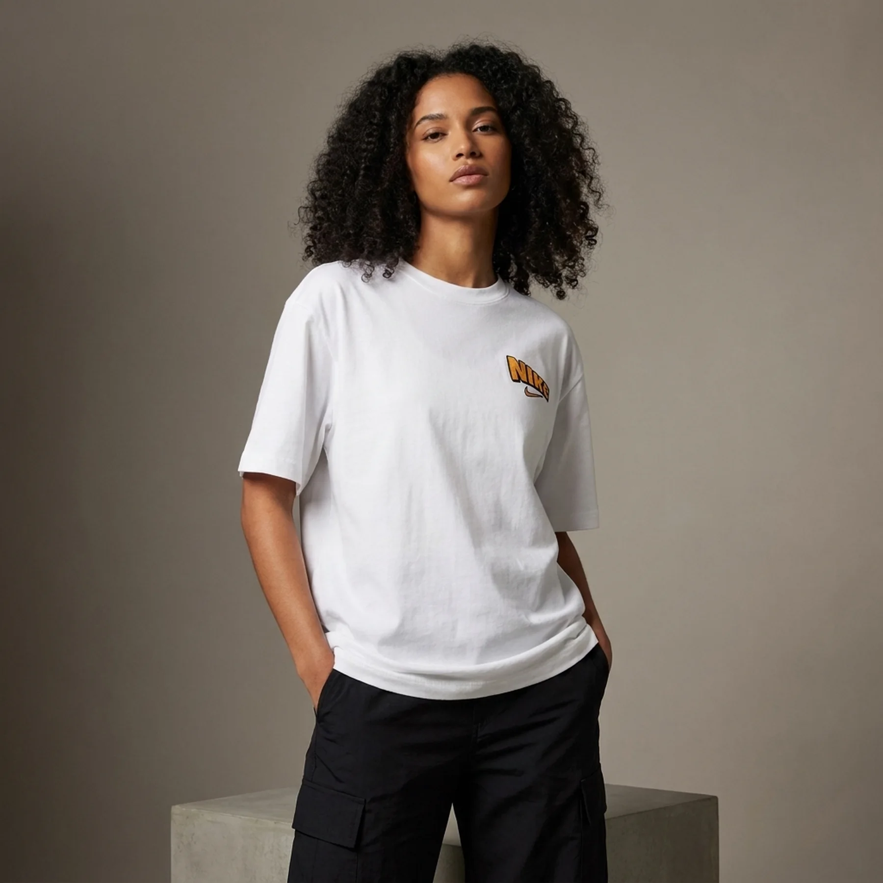 Футболка жіноча Nike Sportswear White (HM5023-100)