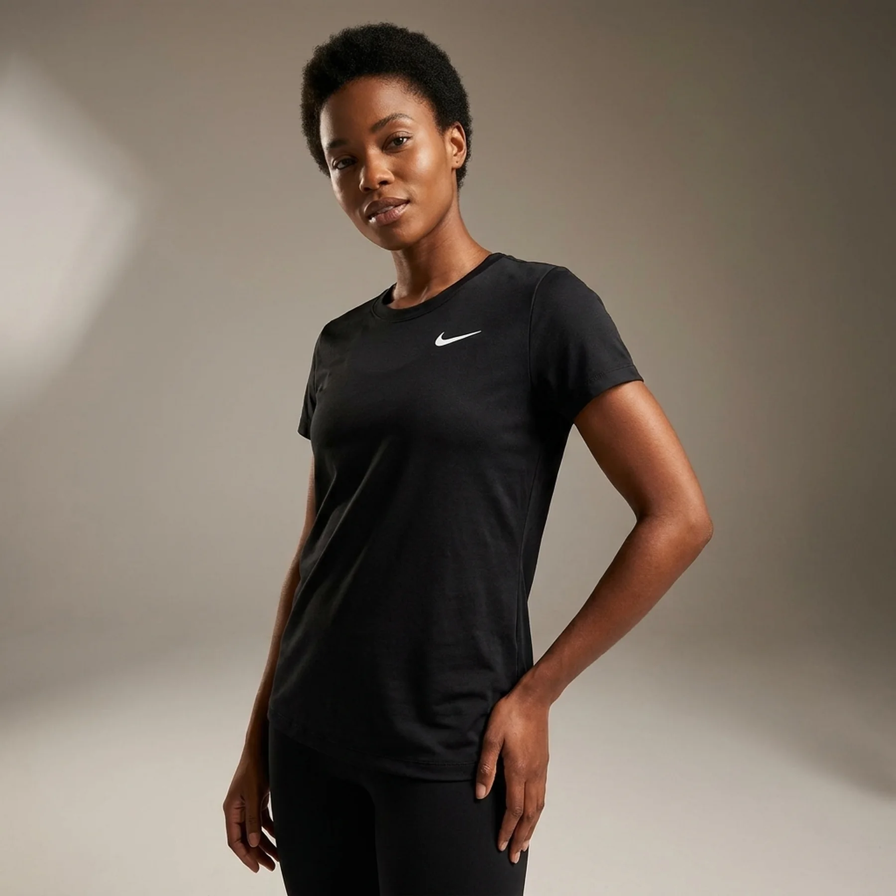 Футболка жіноча NIKE W Dri-FIT TEE RLGD LBR DX0687-010