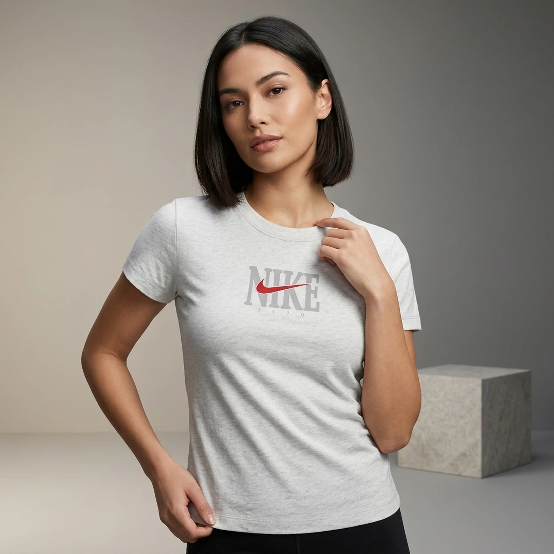 Футболка жіноча Nike W Nsw Ss Slim Tee Pnx Grx (IB2444-051)