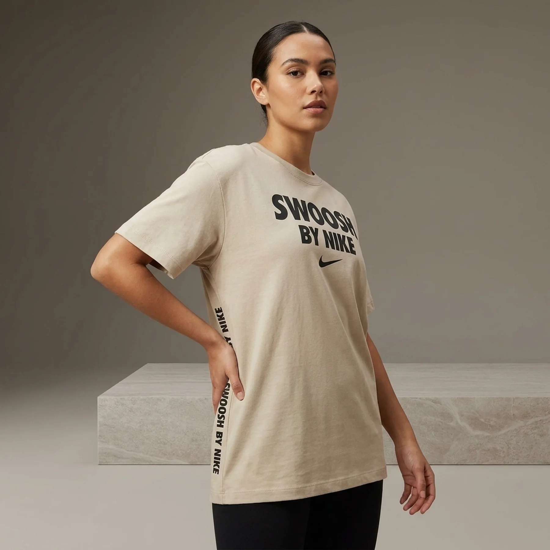 Футболка жіноча Nike W Tee Bf Gls (FZ4634-113)