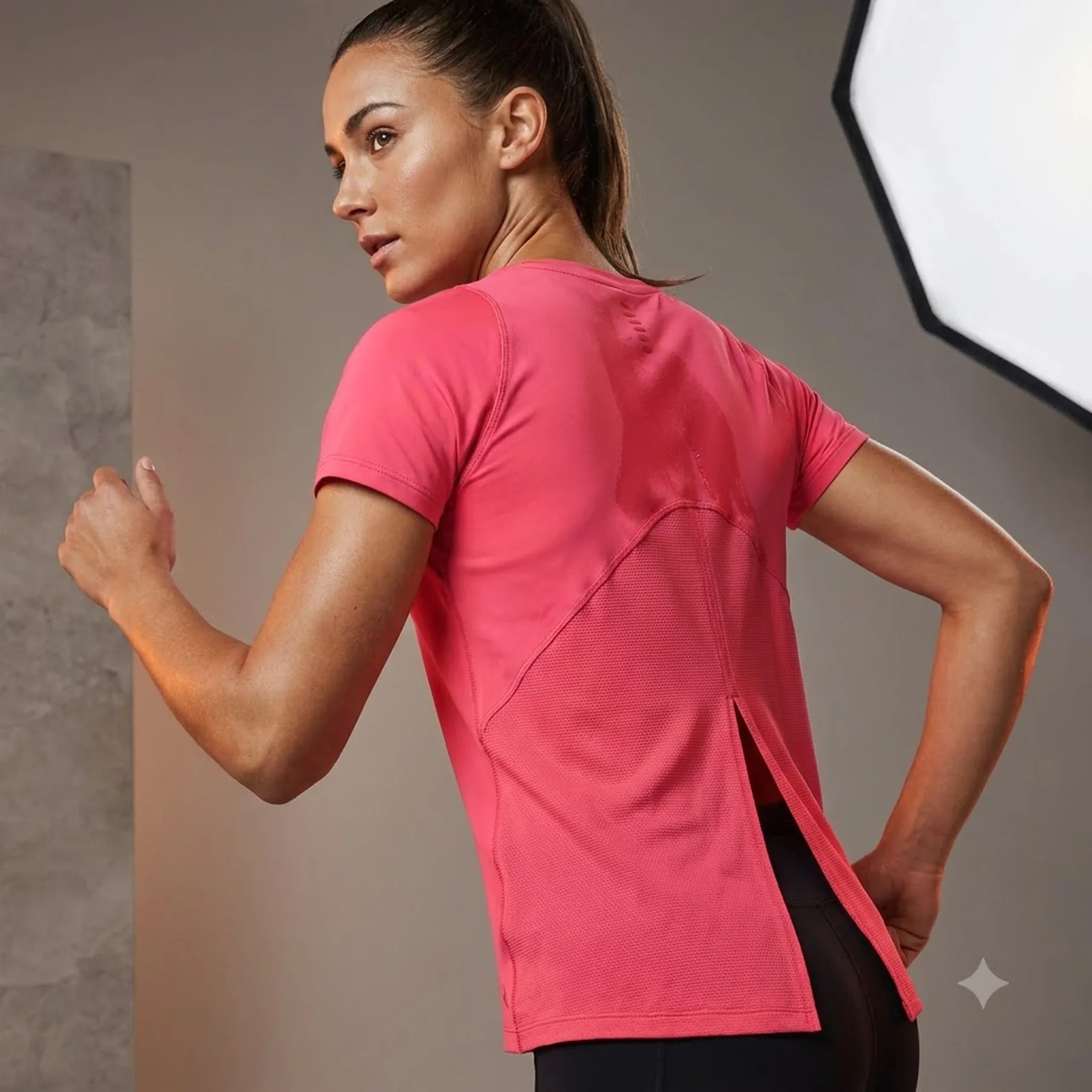 Футболка жіноча Under Armour Iso-Chill Run 200 Pink (1361926-819)