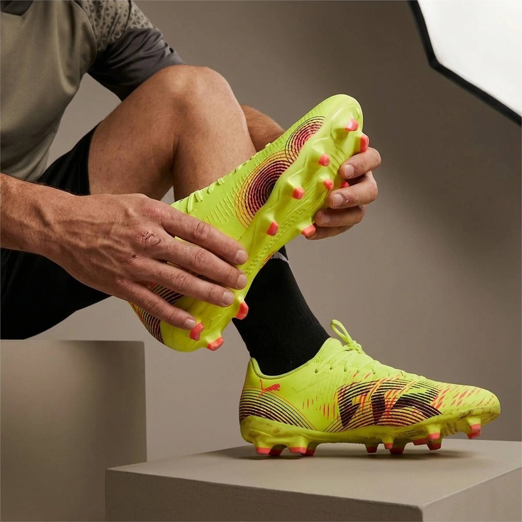 Футбольні бутси PUMA Future 8 Play FG/AG 108141_03, розмір 42