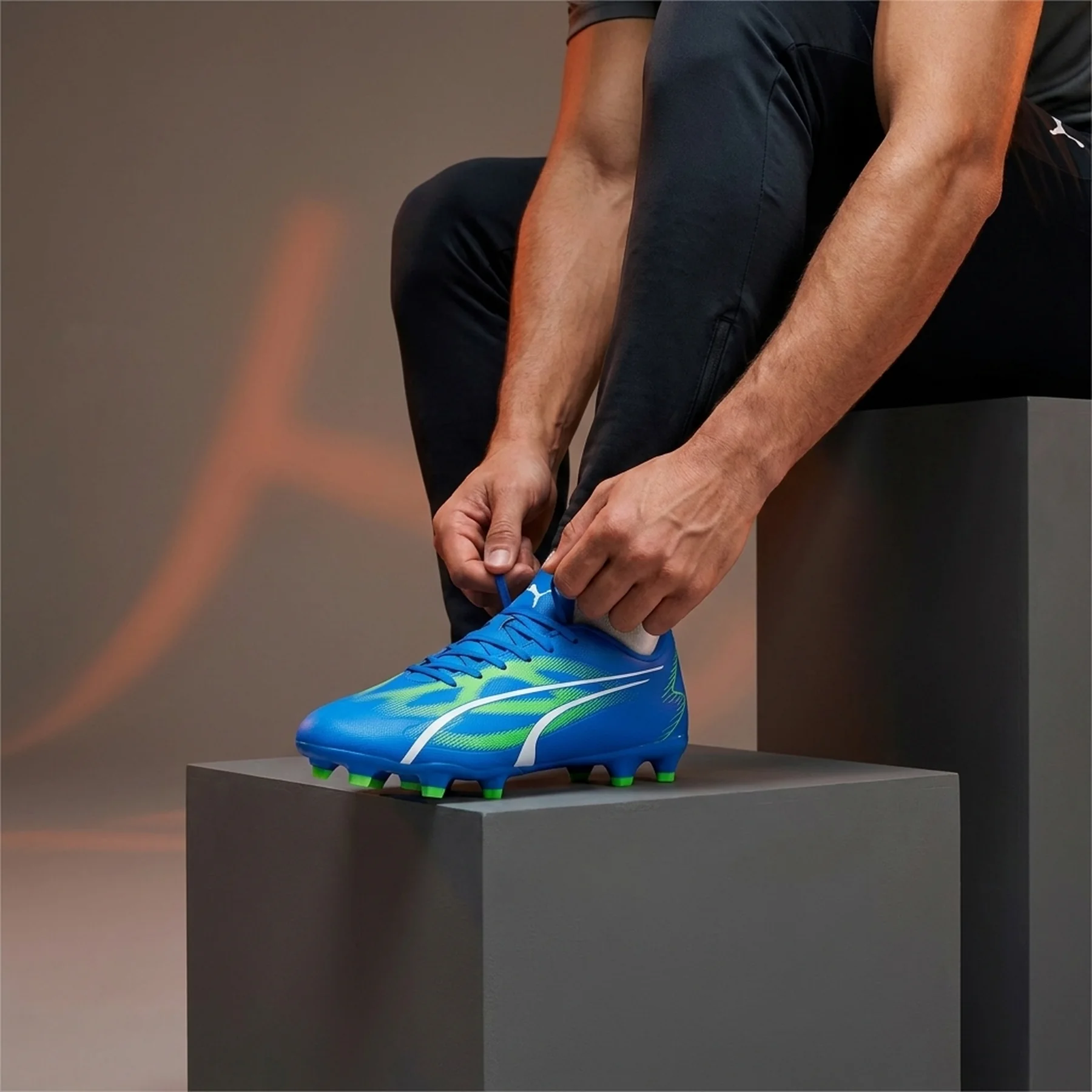 Футбольні бутси PUMA Ultra Play Fg/Ag 107423-03 розмір 44