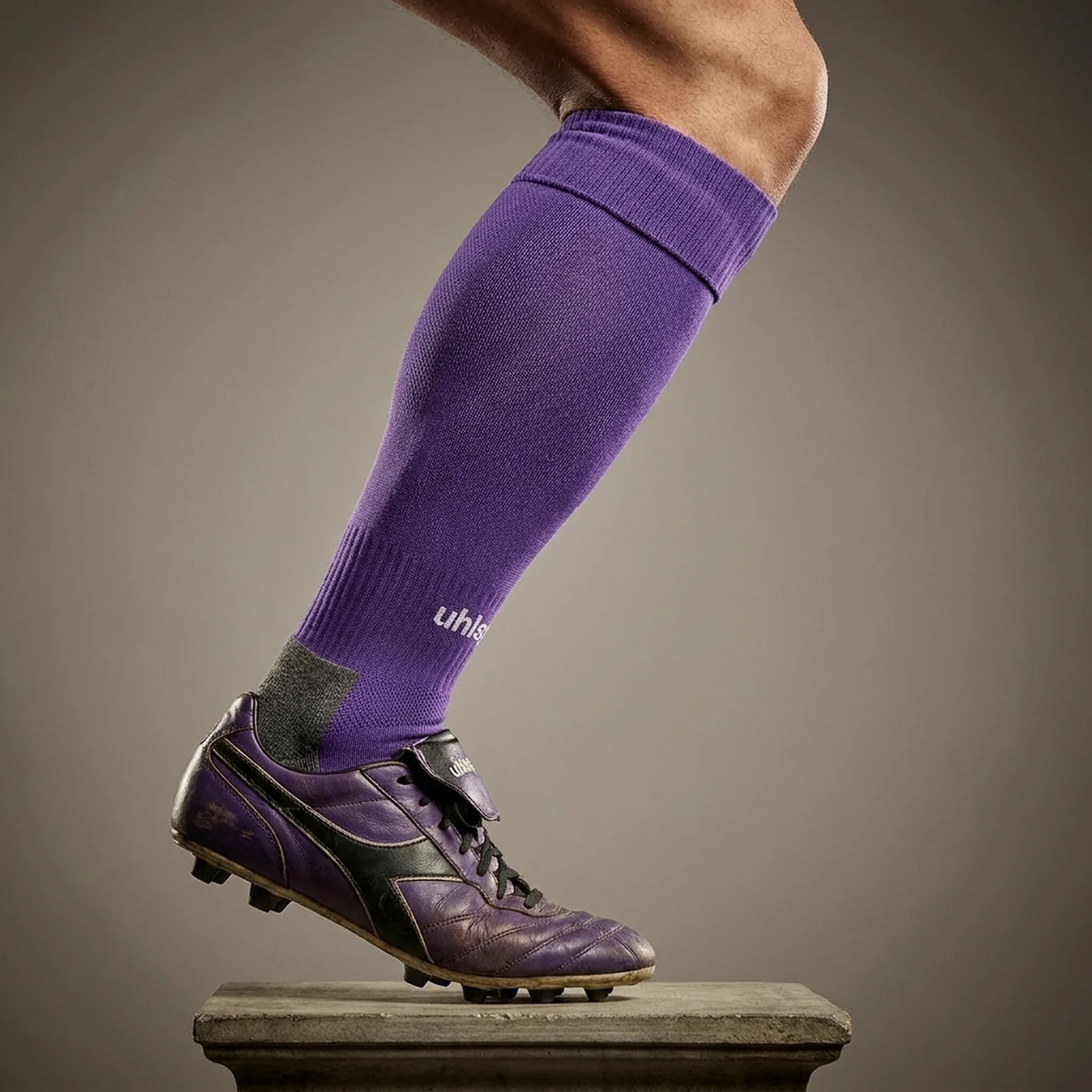 Футбольні гетри Uhlsport 120000, розмір 37-40 (фіолетові)