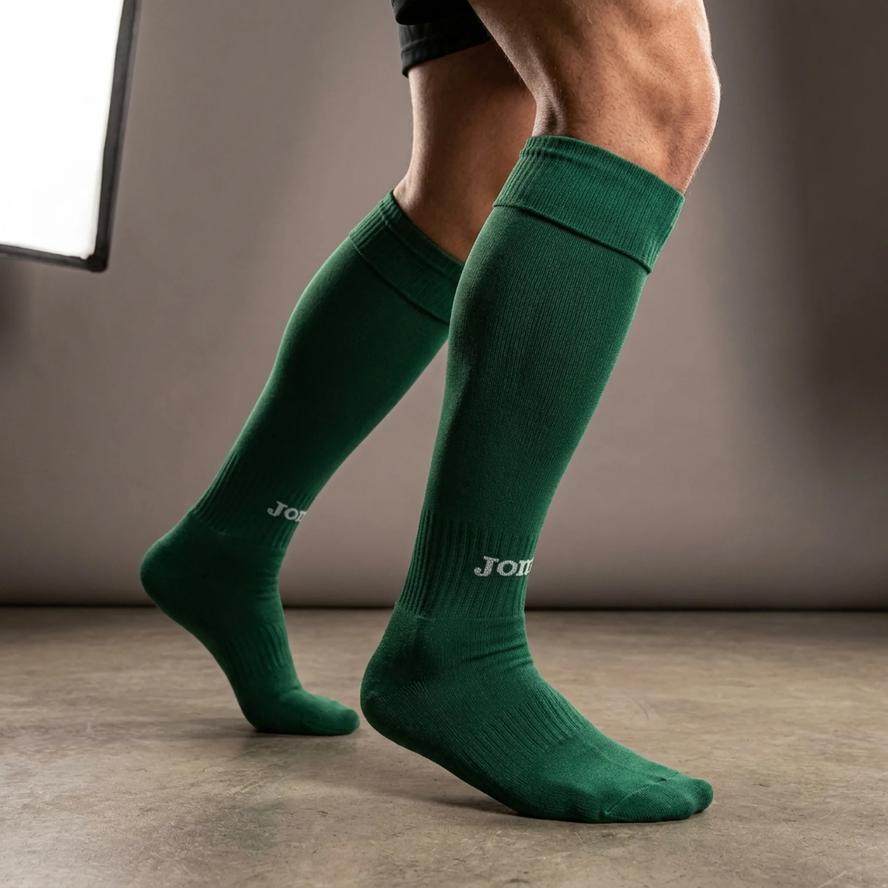 Футбольні гетри унісекс Joma Classic Ii Green (400054.450)