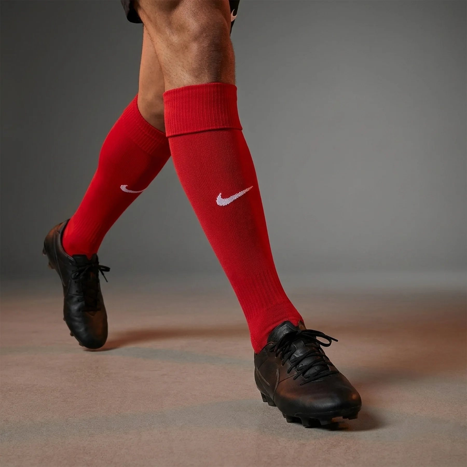 Футбольні гетри унісекс Nike Strike Slv (DH6621-657)