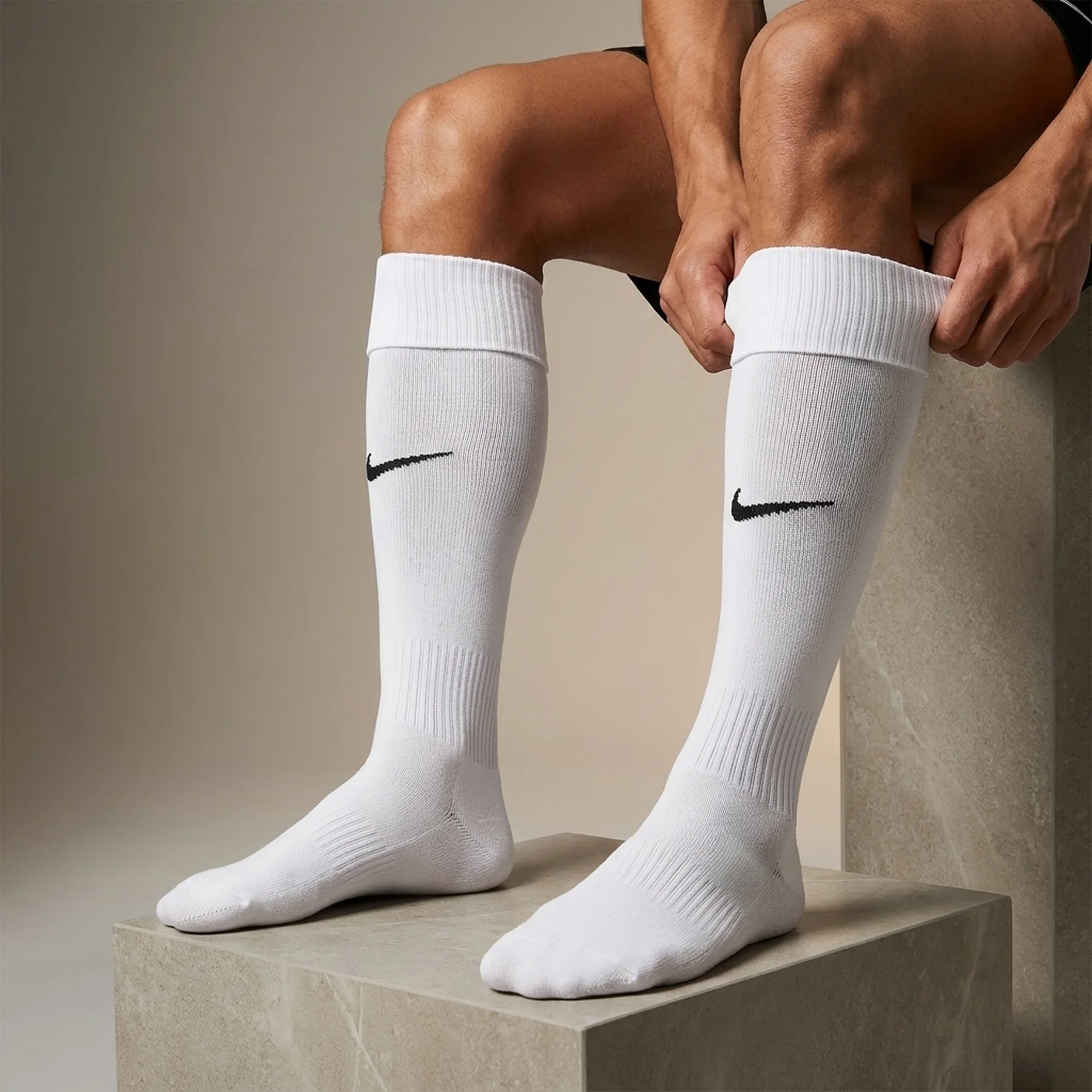 Футбольні гетри унісекс Nike U Nk Classic Ii Cush Otc-Team (SX5728-100)