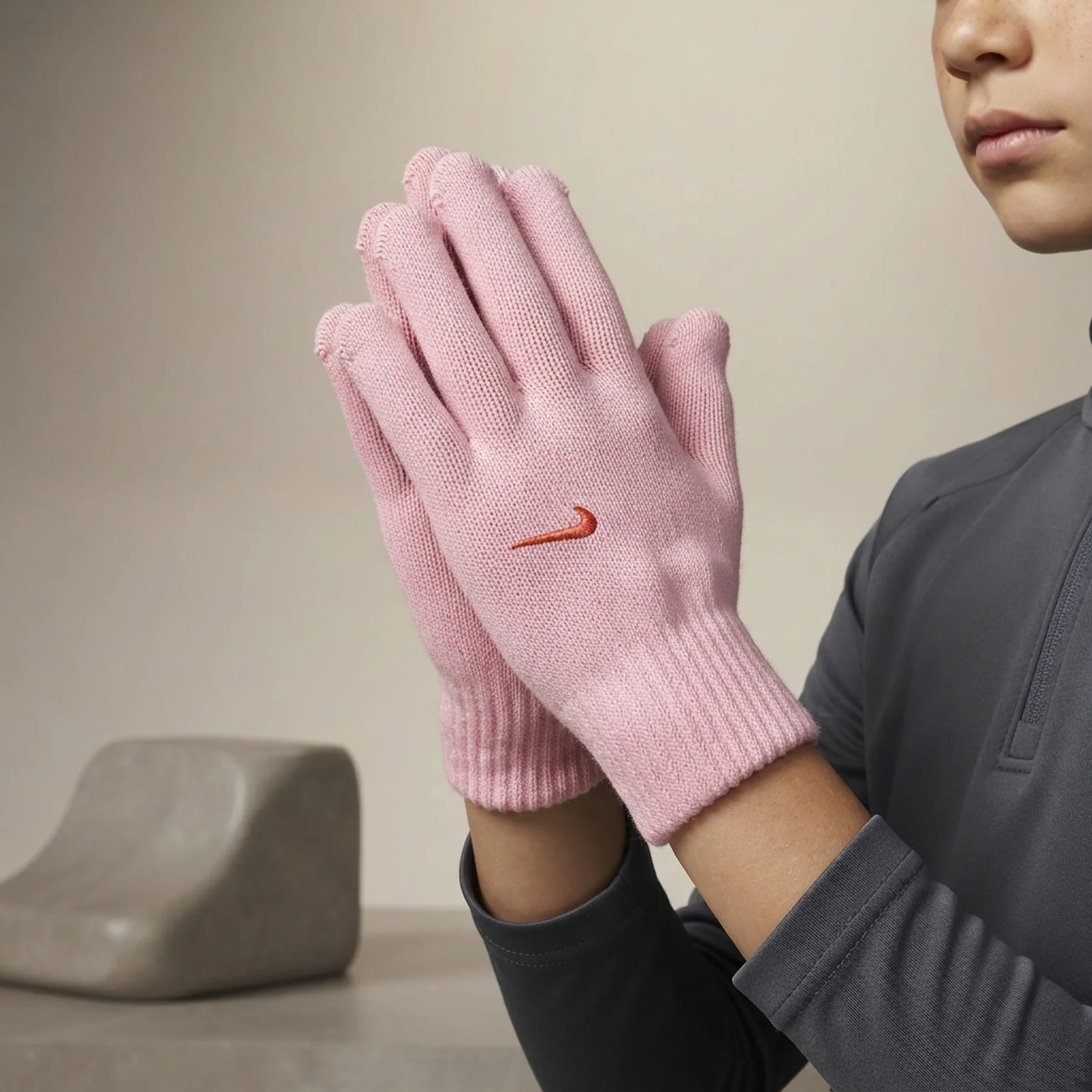 Футбольні рукавиці дитячі Nike Y Knit Swoosh Tg 2.0 (N.100.0667.634.LX)