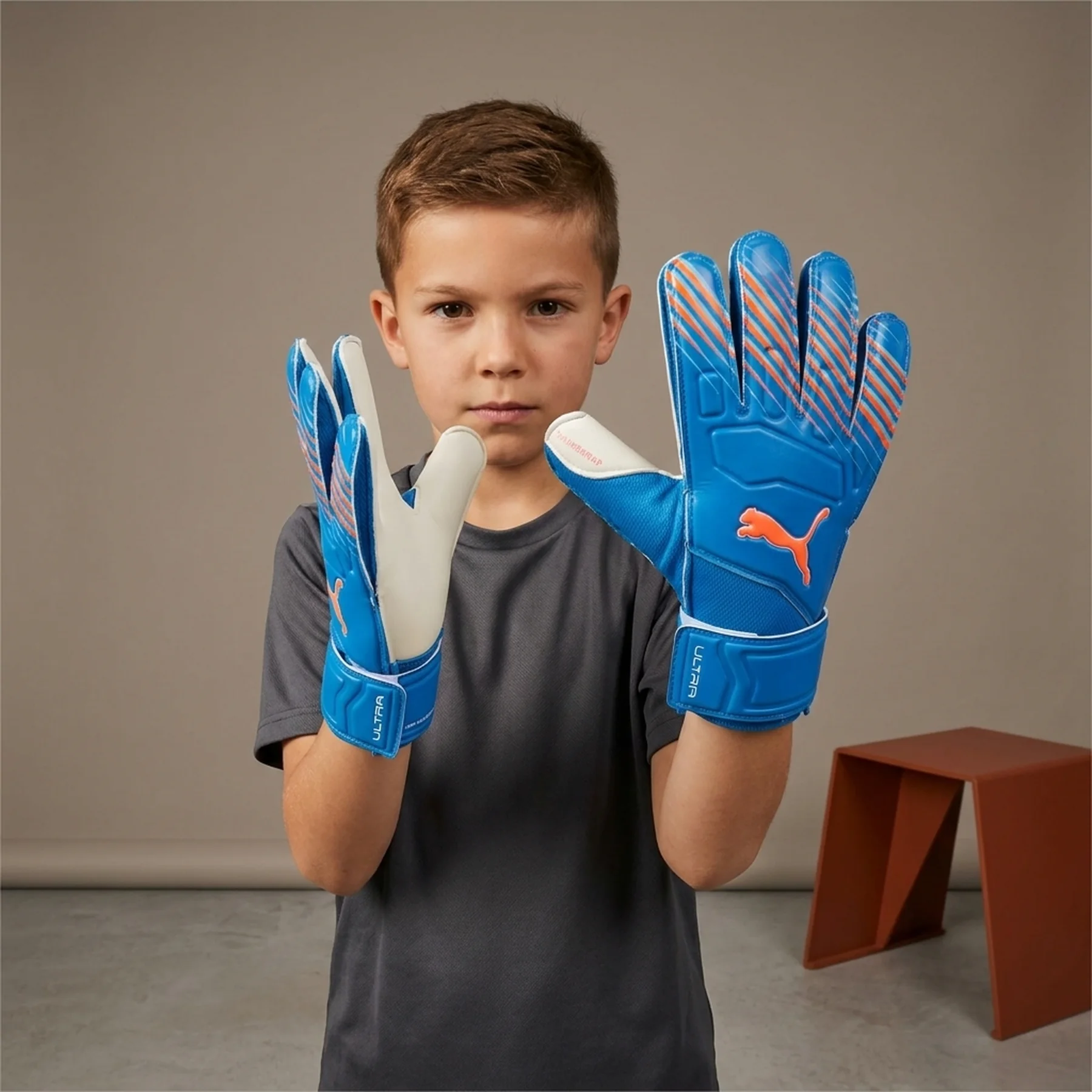 Футбольні рукавиці дитячі Puma Ultra Play Light Blue (042084-01)