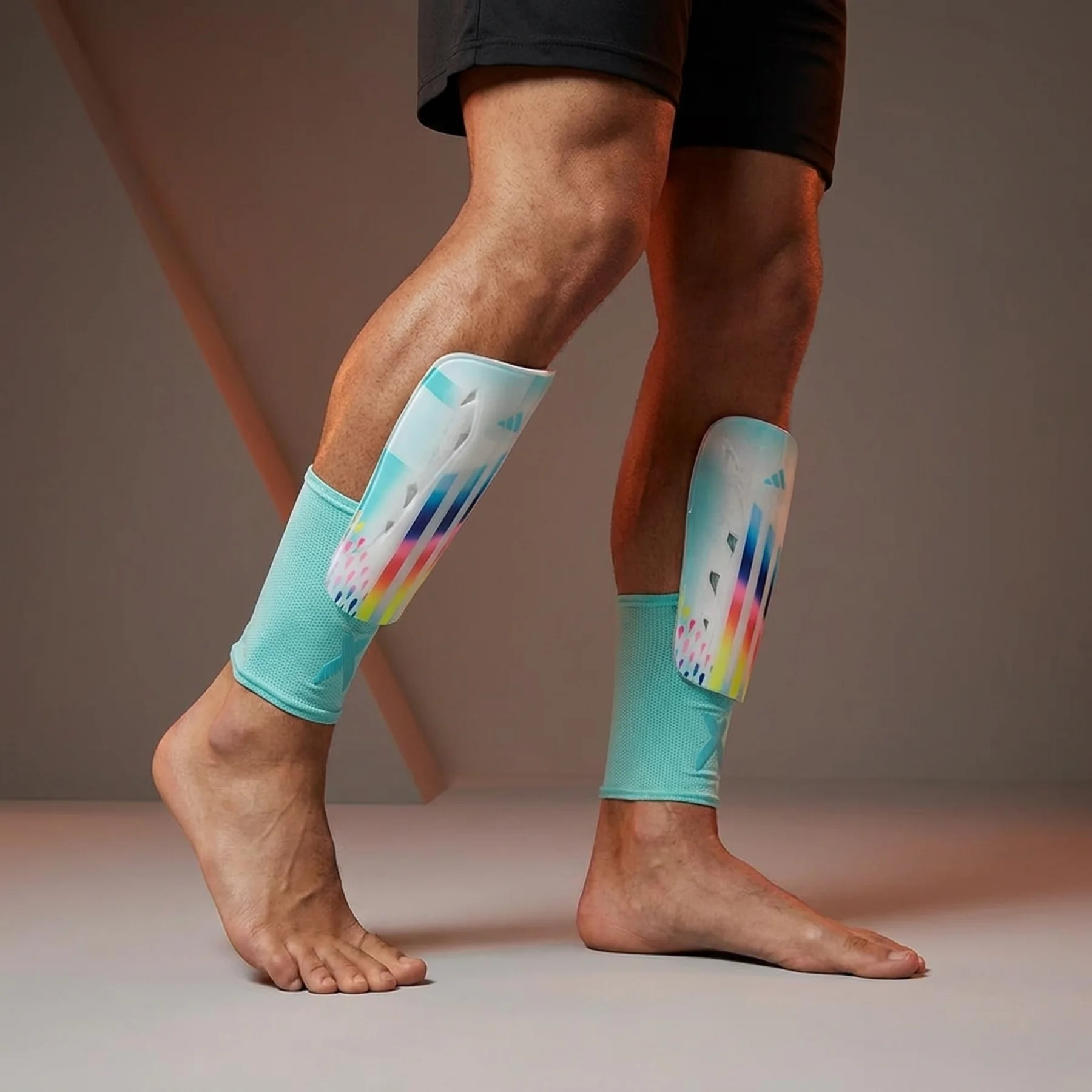 Футбольні щитки adidas X League (білий/бірюзовий/синій)