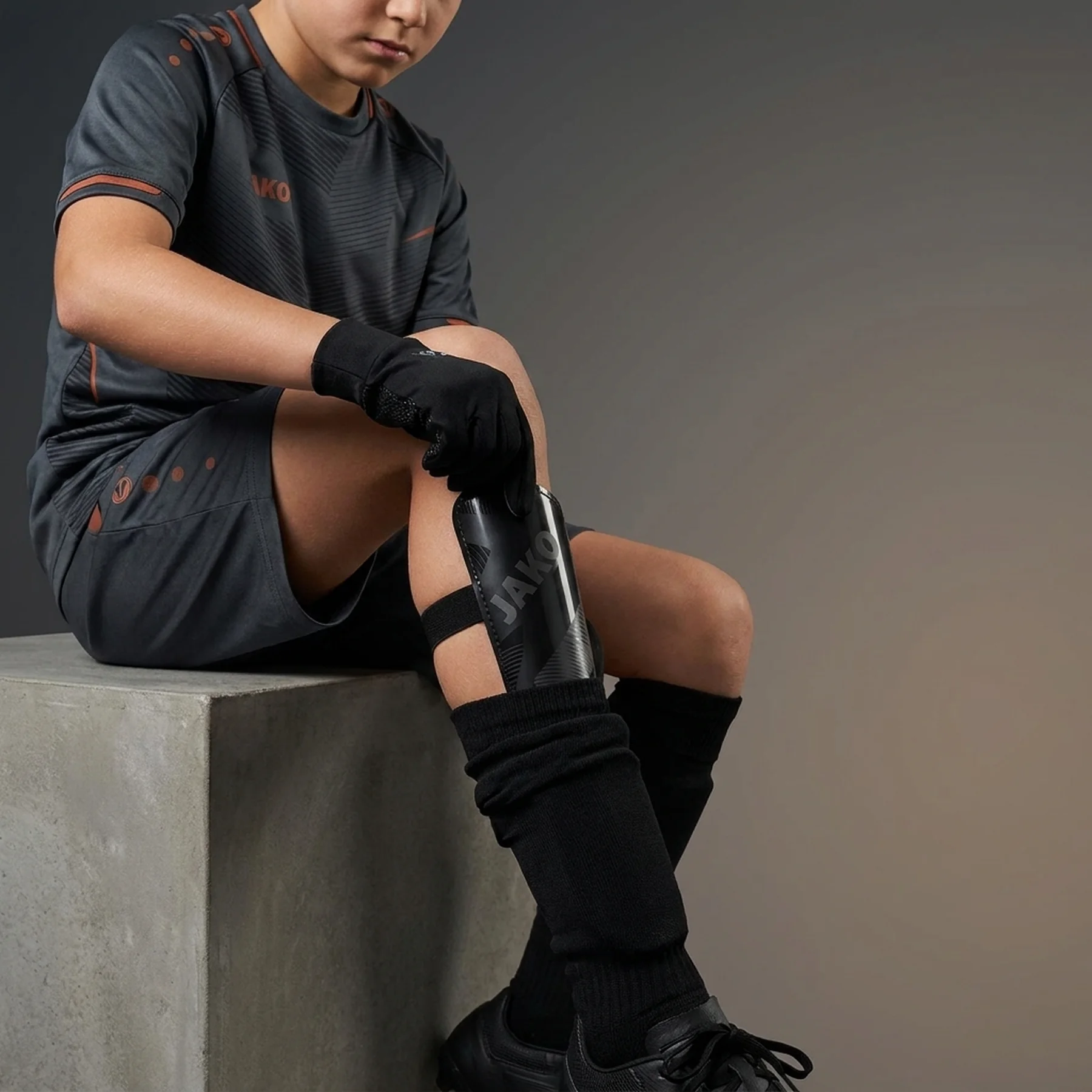 Футбольні щитки дитячі Jako River Basic Black (2775-800)