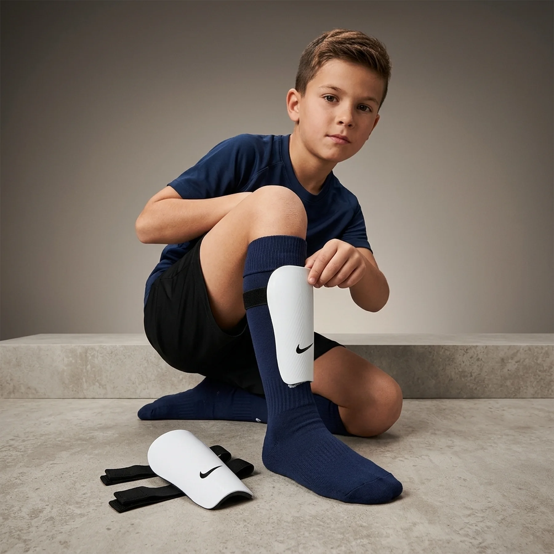 Футбольні щитки дитячі Nike Nk J Guard-Ce (SP2162-100)