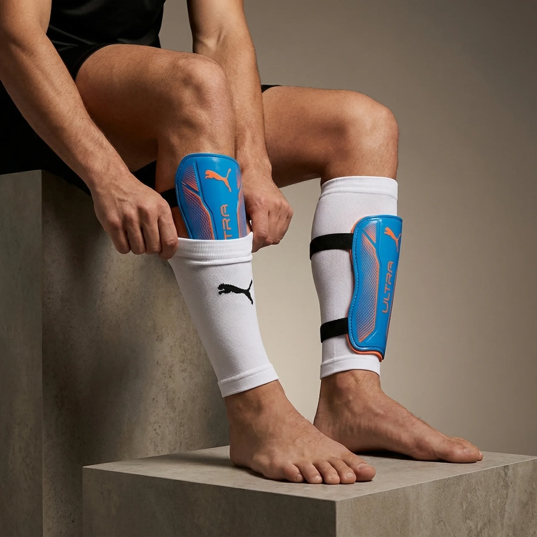 Щитки Puma ULTRA Light Sleeve