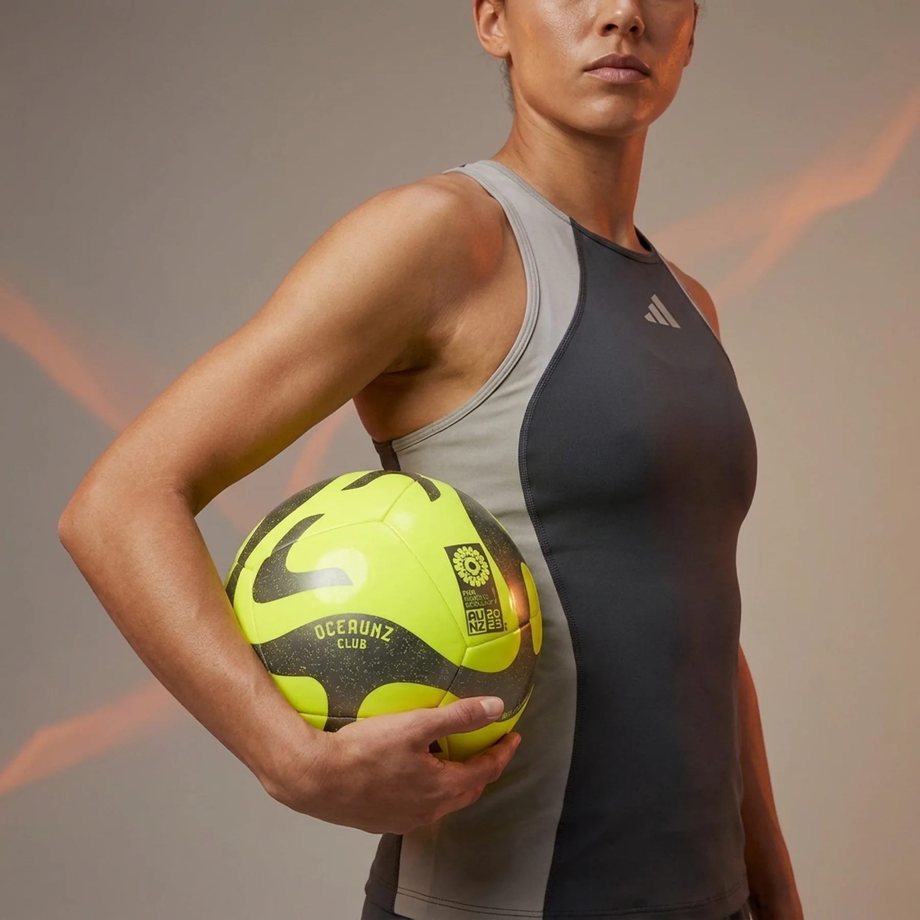 Футбольний м'яч Adidas 2023 Oceaunz Club HZ6932, розмір 5