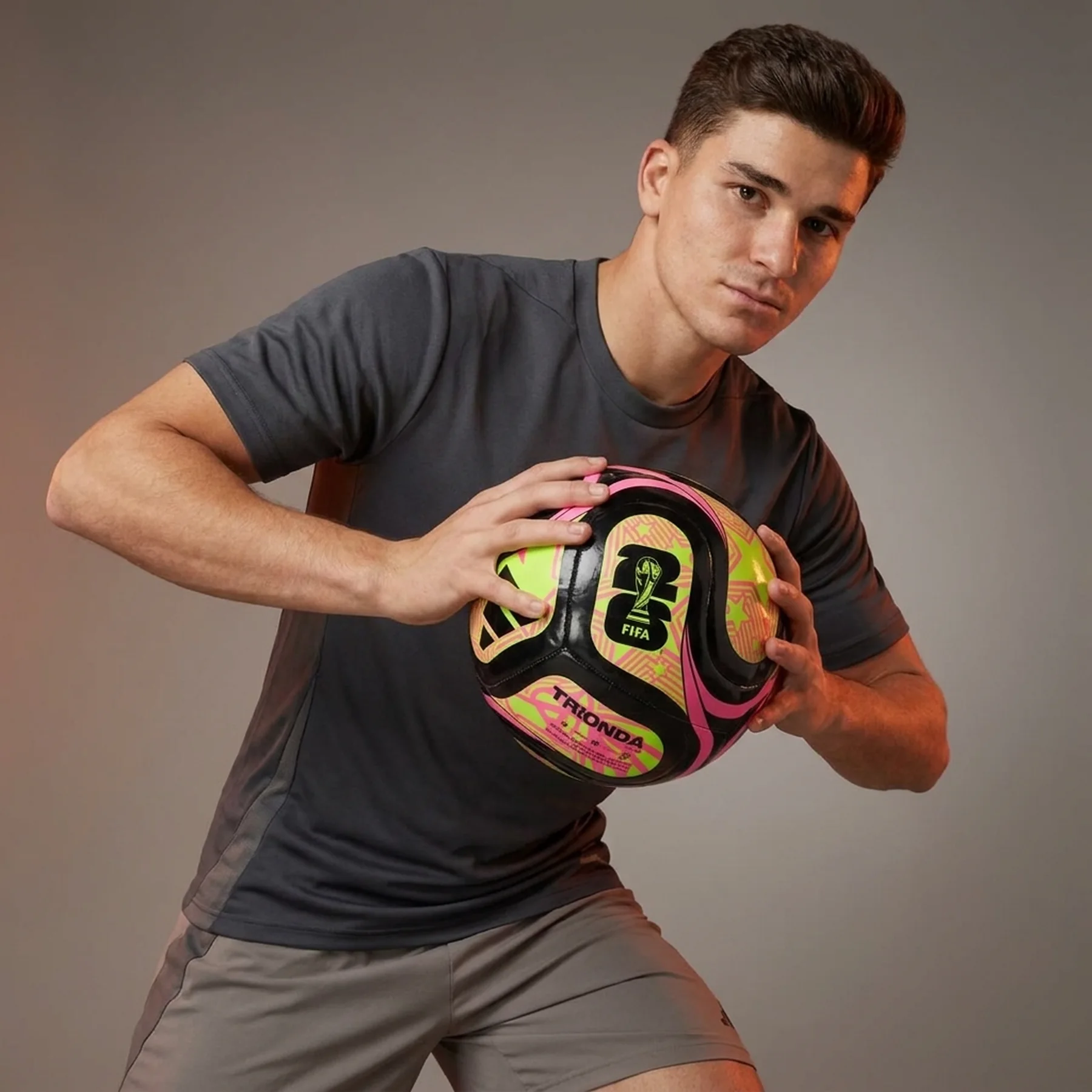 Футбольний м'яч Adidas FIFA World Cup 26 Trionda Club JD8053, розмір №3