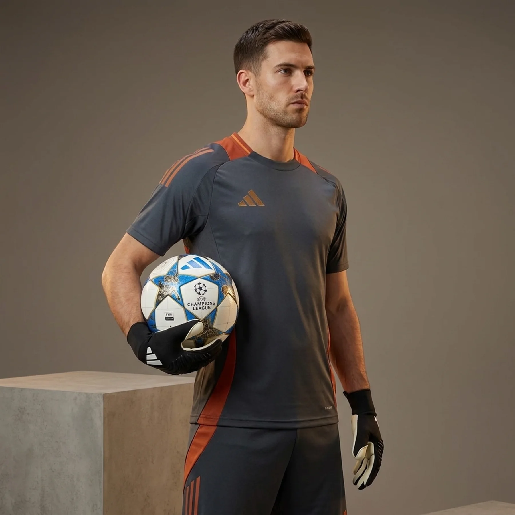 Футбольний м'яч Adidas UCL Competition 2025 JP1541, розмір №4