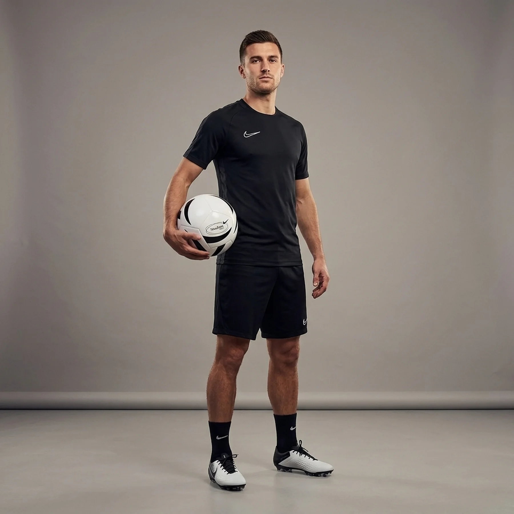 Футбольний м'яч Nike Pitch Training Ball (HV6341-100)