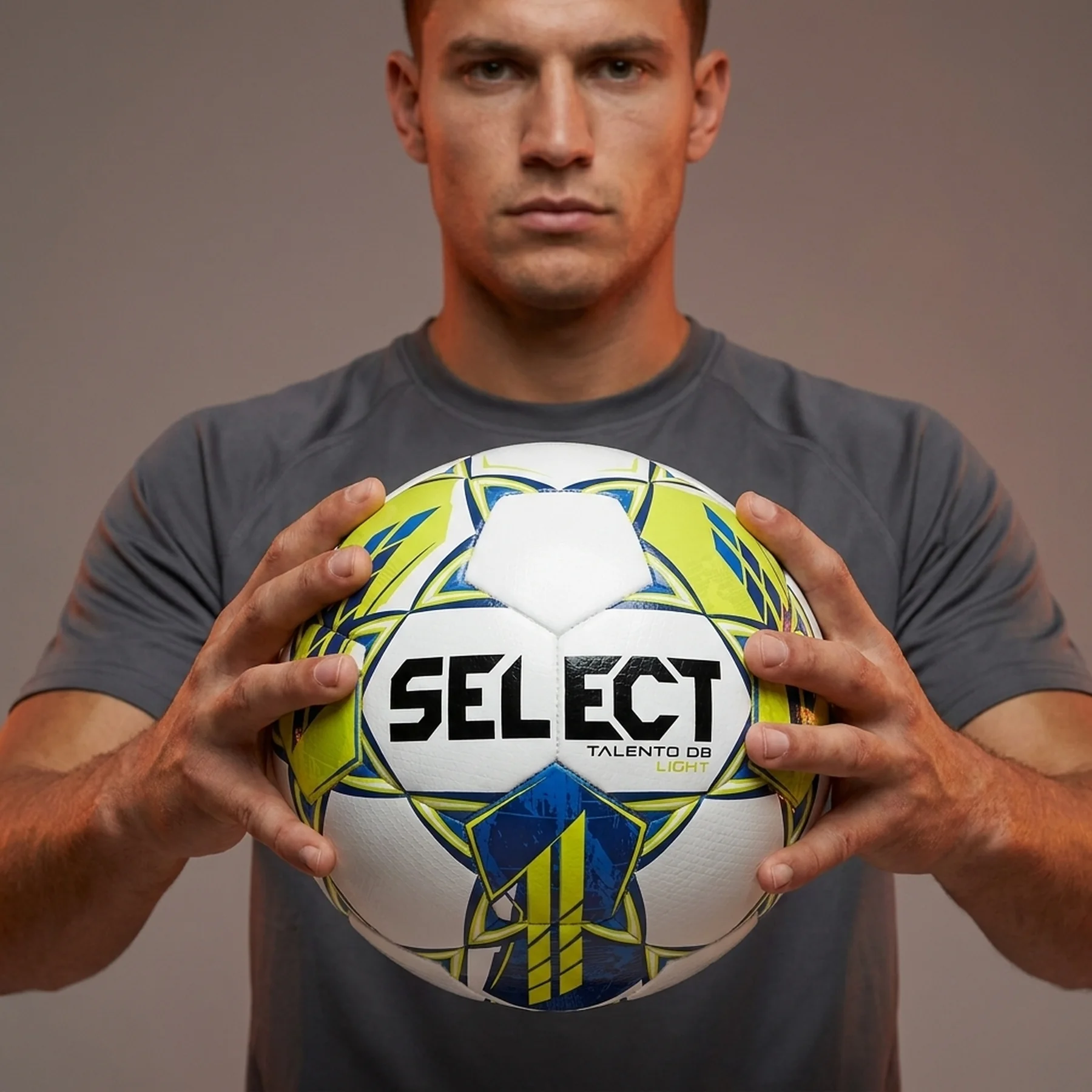 Футбольний м'яч Select Talento Db V23 (077486-400)