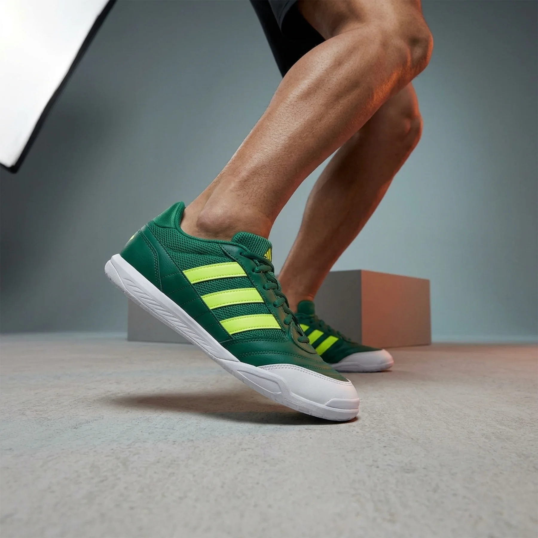 Футзалки Adidas Super Sala 2 IE1553 розмір 37 1/3