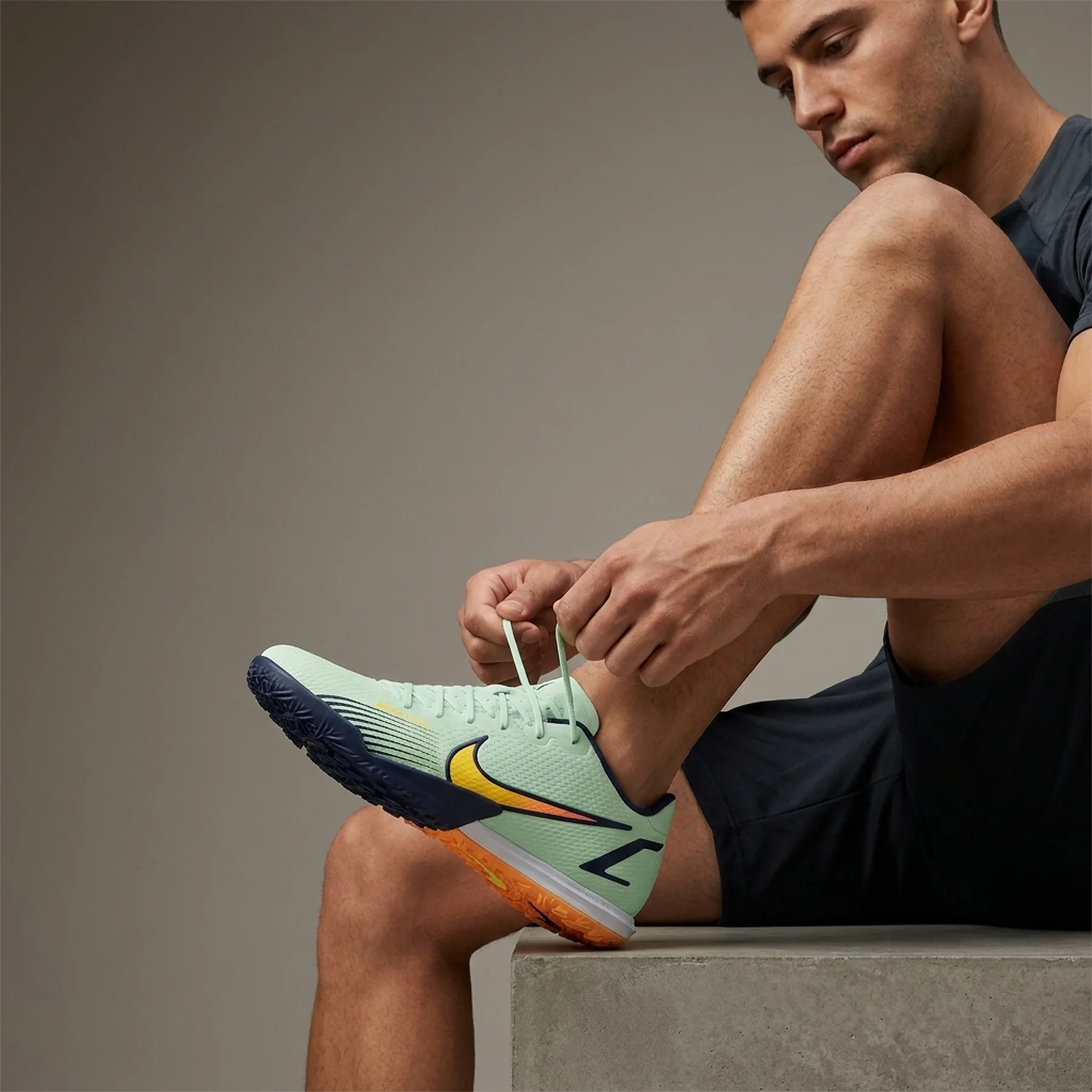 Футзалки чоловічі Nike Vapor 16 Academy Mercurial Dream (FZ1386-300)