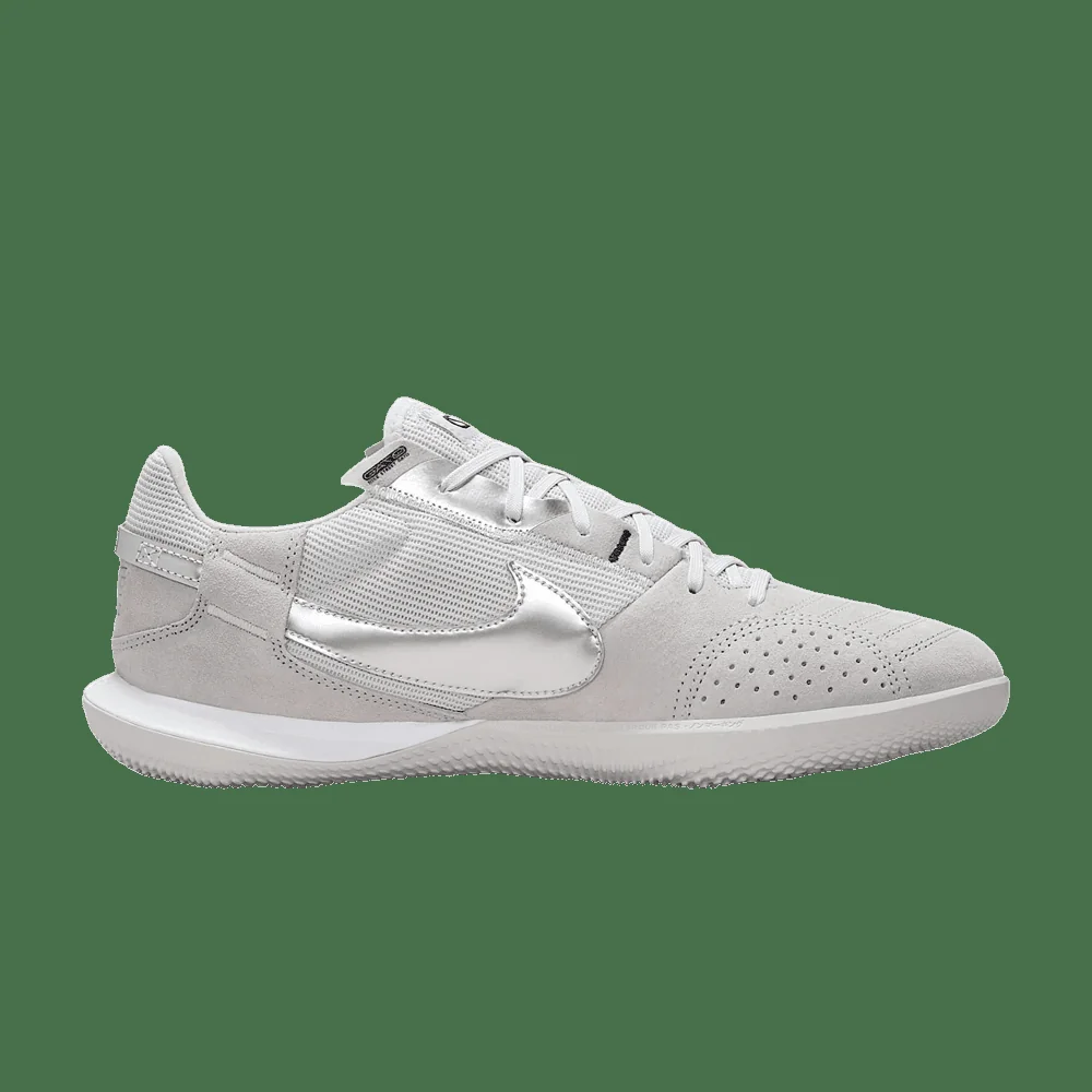 Футзалки унісекс Nike Street Gato Ic Grey (DC8466-005)
