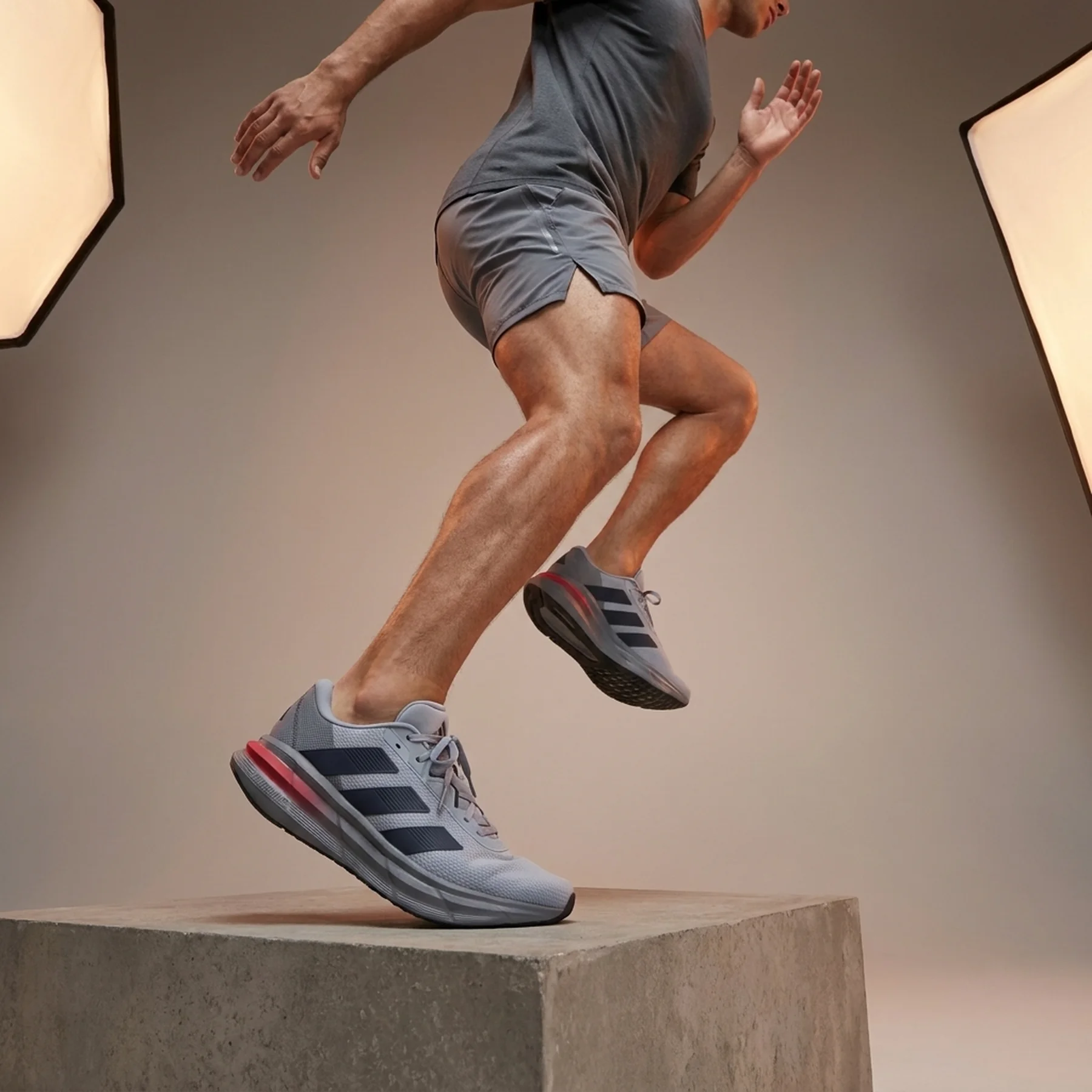 Кросівки чоловічі Adidas Galaxy 7