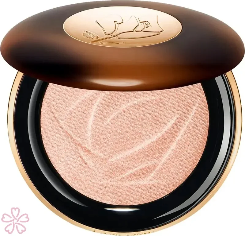 Хайлайтер для лица с эффектом сияния Lancome Teint Idole Ultra Wear C.E. Skin Transforming Highlighter 10 г 01 Light Glow