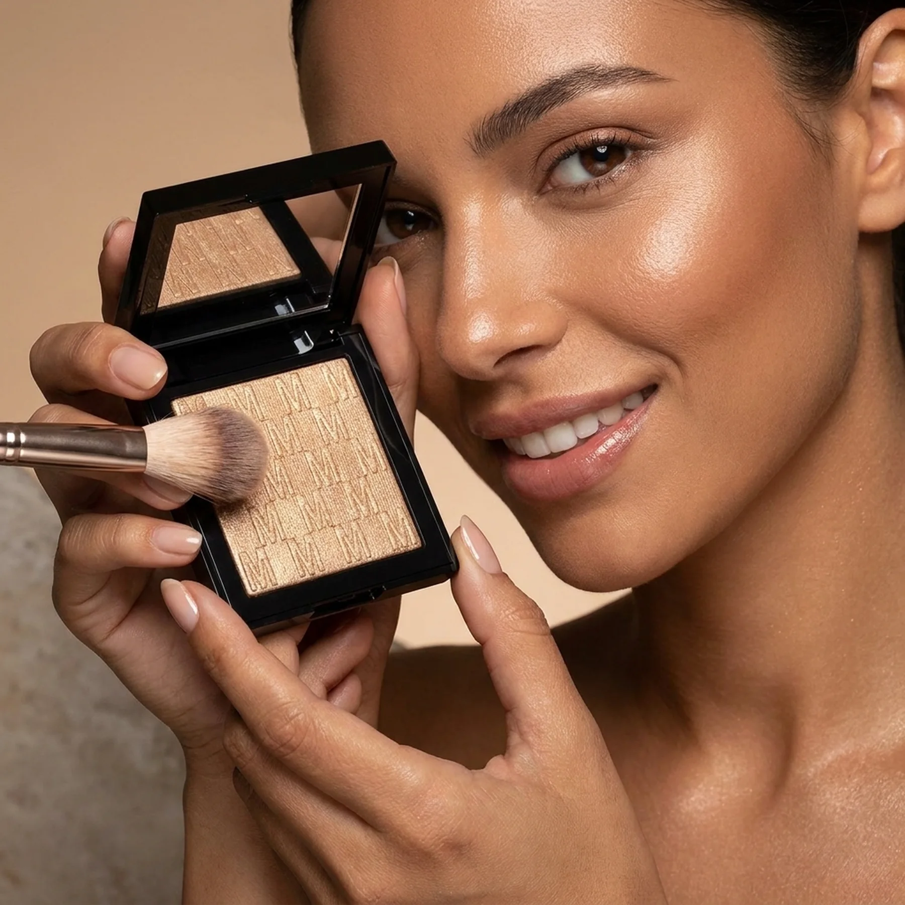 Хайлайтер MESAUDA Lust For Shine 5.5 г 104 Deep Attraction
