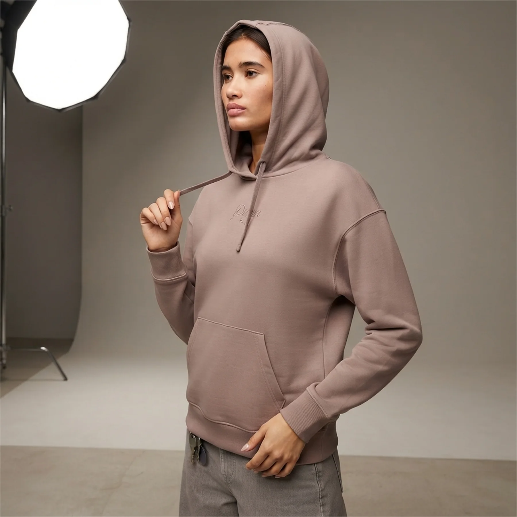 Худі ESS SCRIPT Hoodie 69176188 Puma L Світло-коричневий