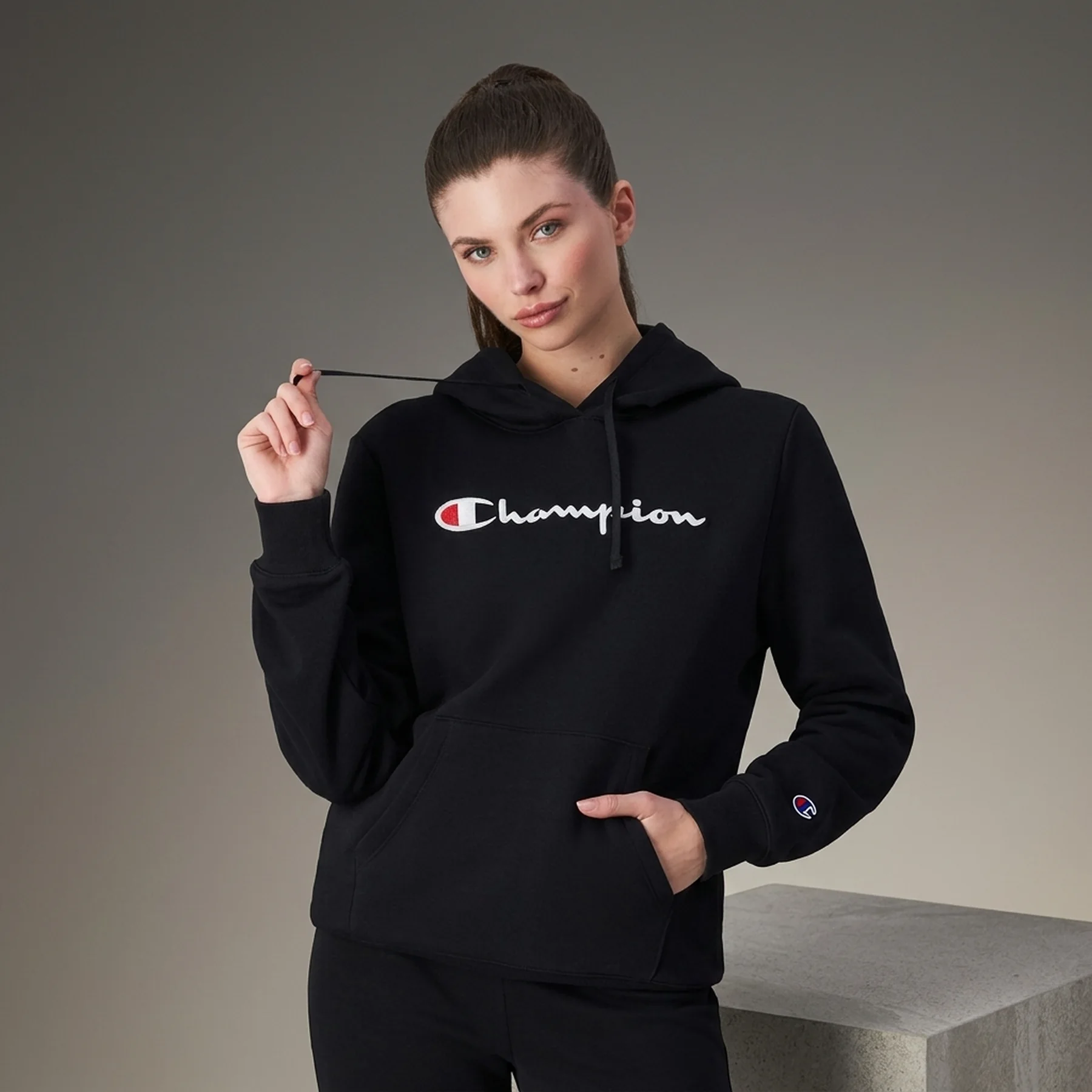 Худі HOODED SWEATSHIRT 117529-KK001 Champion L Чорний