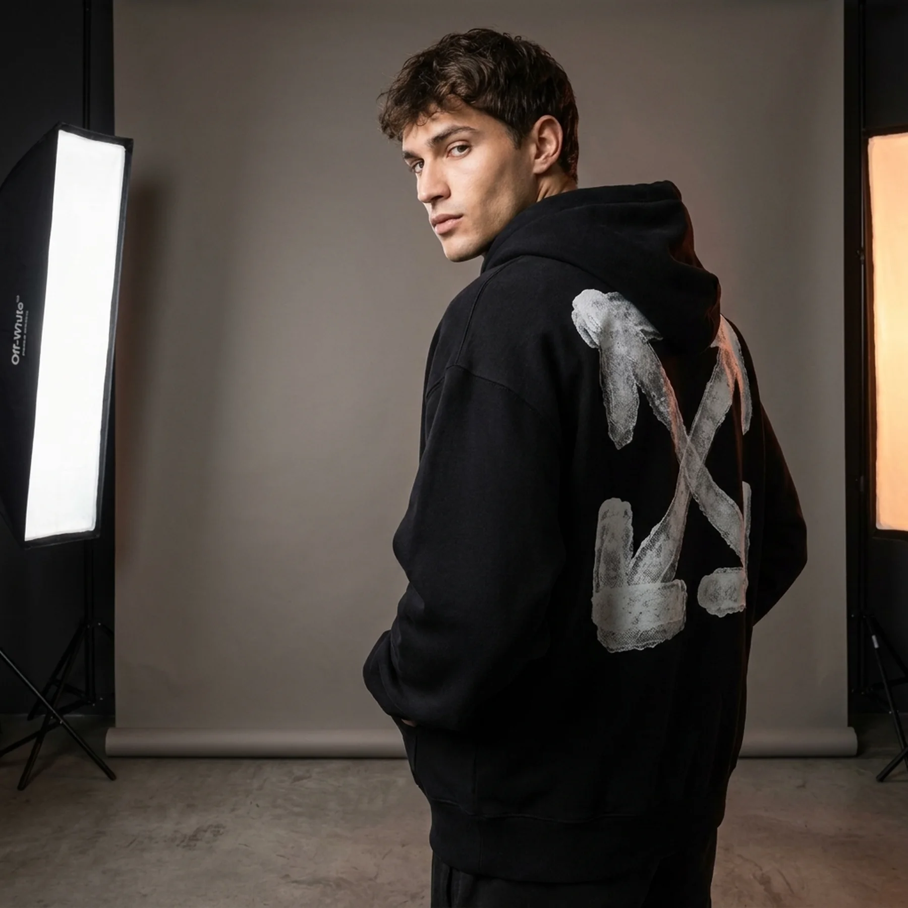 Худі Off-white spray arrow skate hoodie