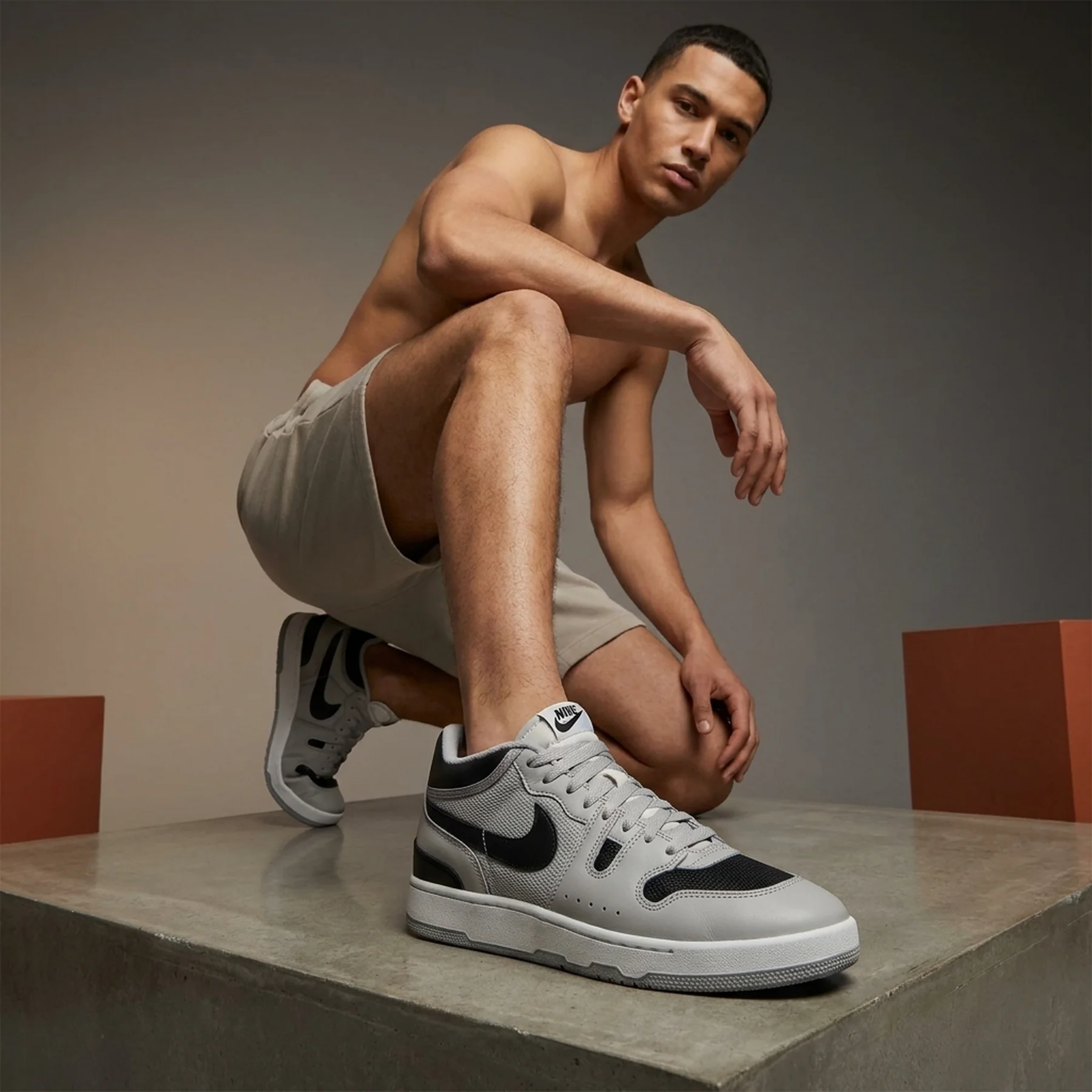 Кросівки чоловічі Nike Mac Attack Qs Sp Og Light Smoke (FB8938-001) — Взуття