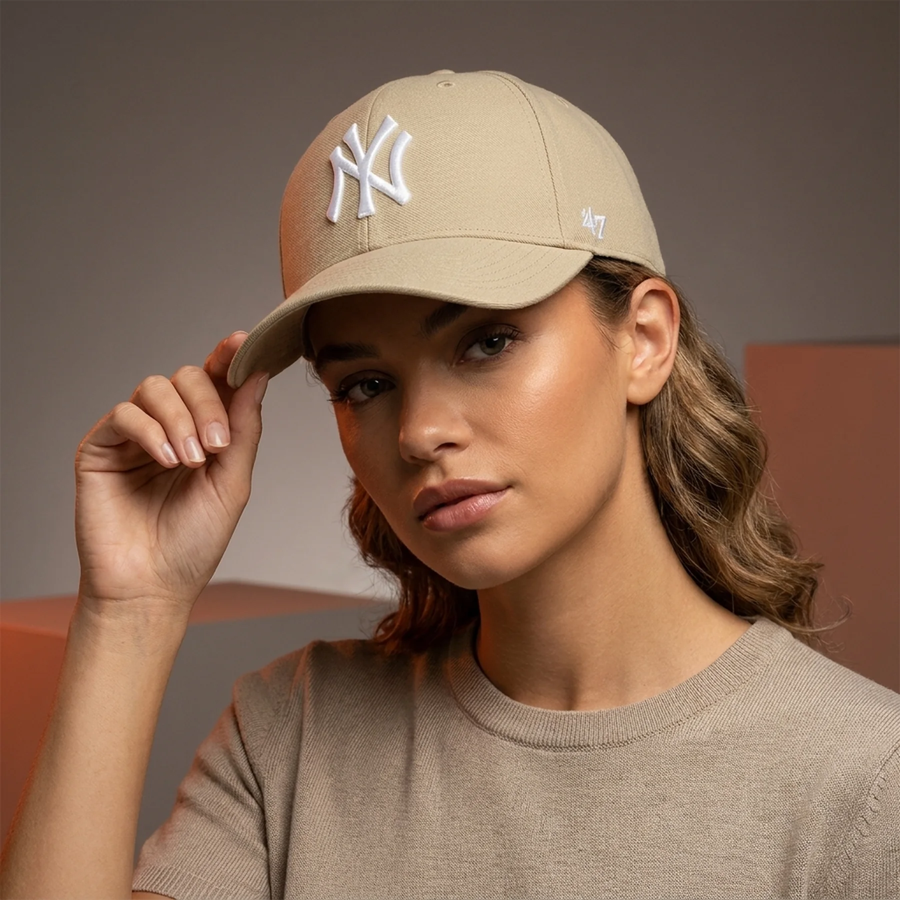 Кепка 47 Brand MLB NEW YORK YANKEES бежевий Уні OSFM
