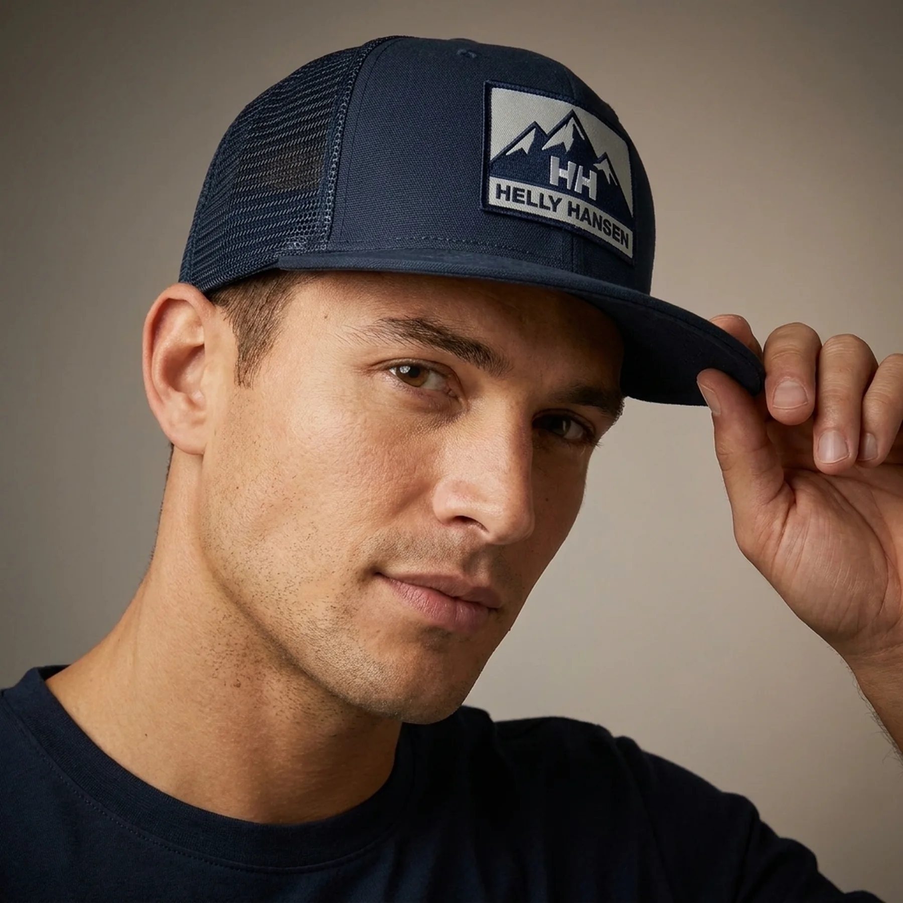 Бейсболка HELLY HANSEN HH FLATBRIM TRUCKER CAP