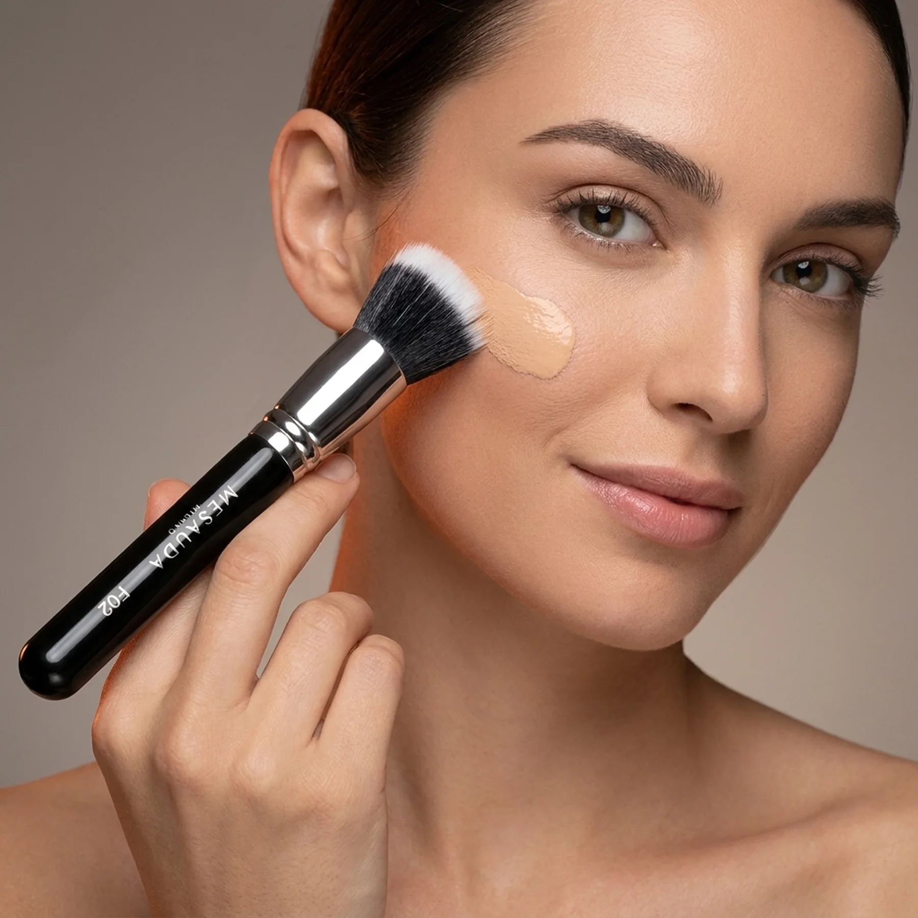 Пензлик для тонального флюїду MESAUDA Stippling Foundation Duo Fibre Brush F02