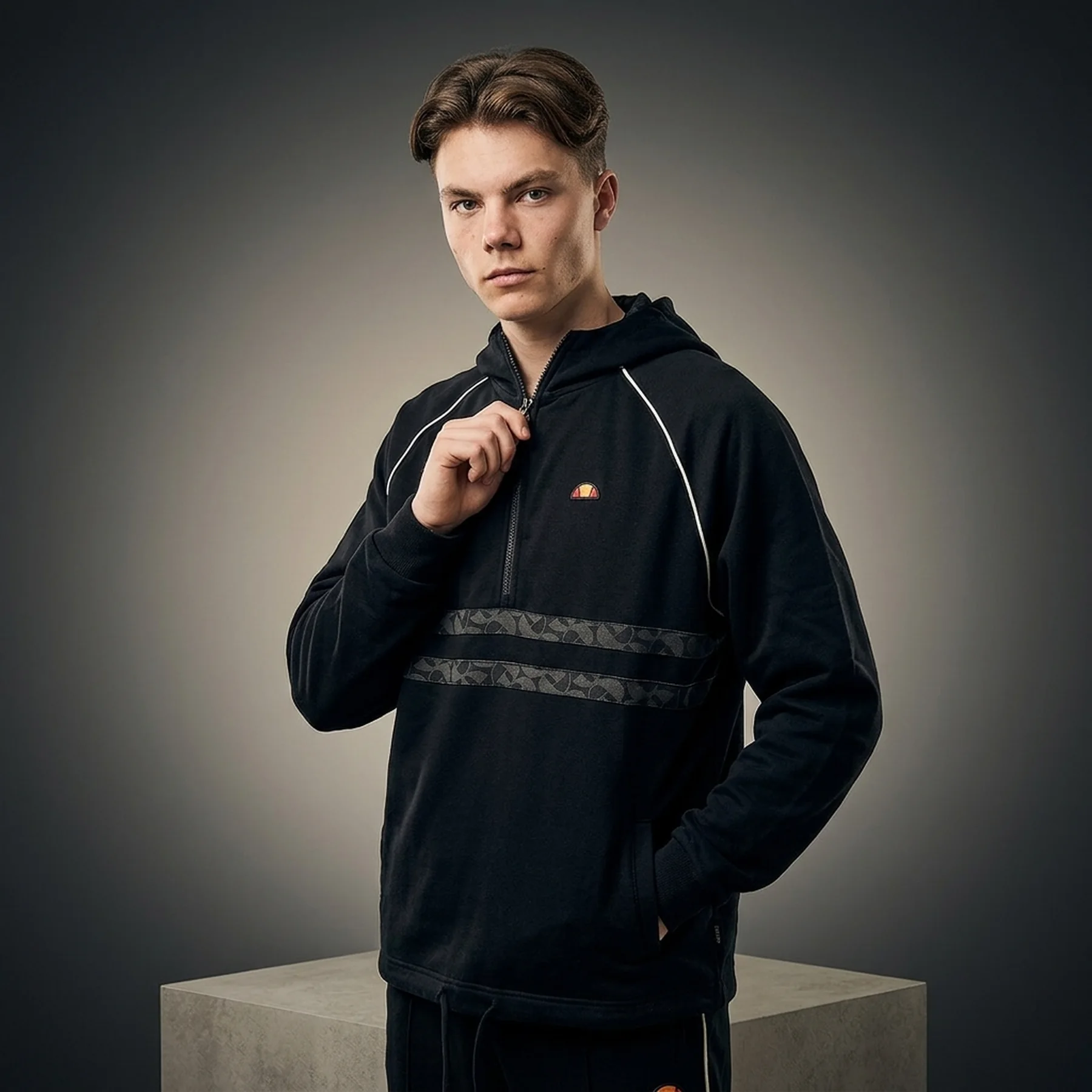 Кофта чоловіча Ellesse 1/4 Zip Top Black (SUT19256-011)