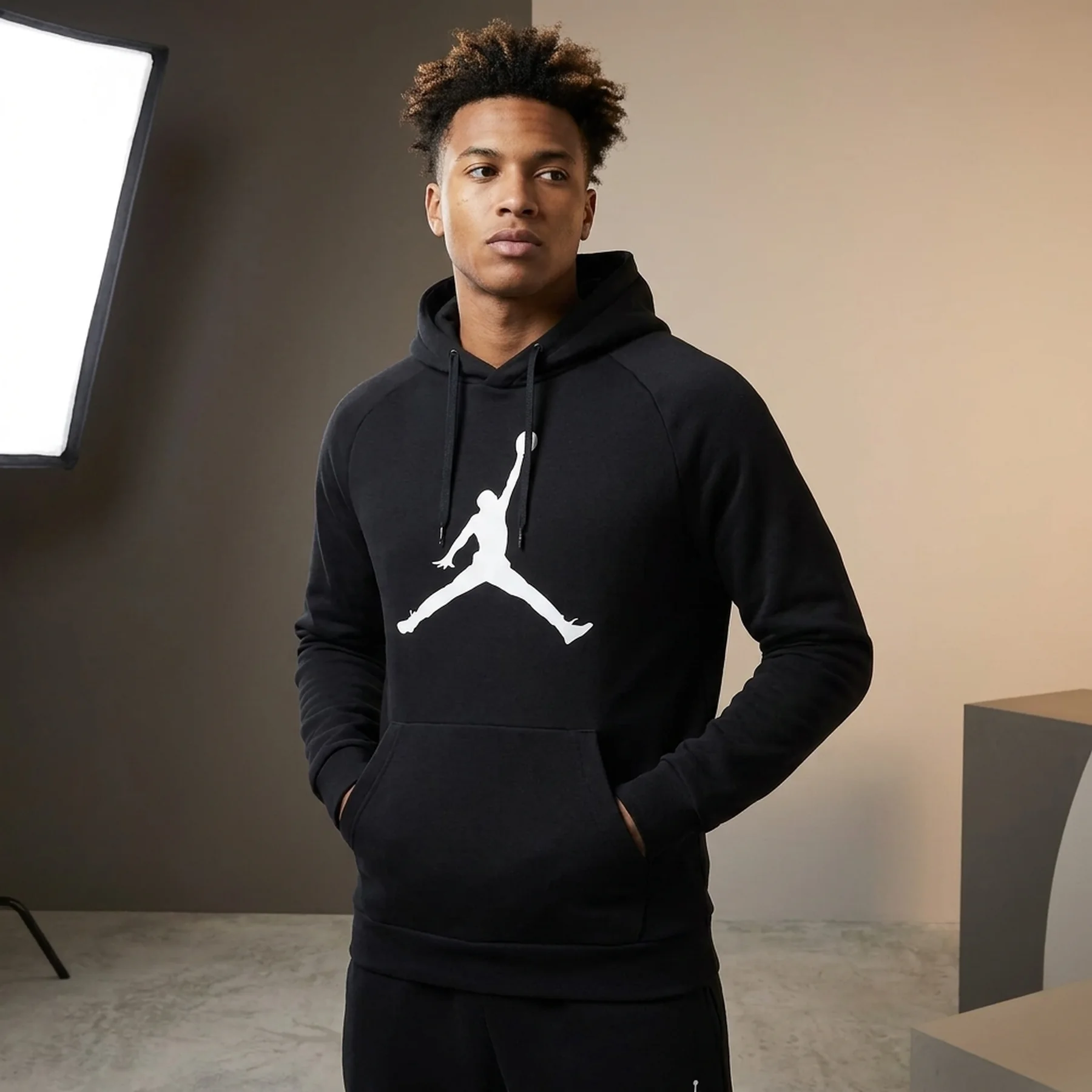 Кофта чоловіча Jordan Jumpman Logo Fleece Hoodie (AV3145-010)