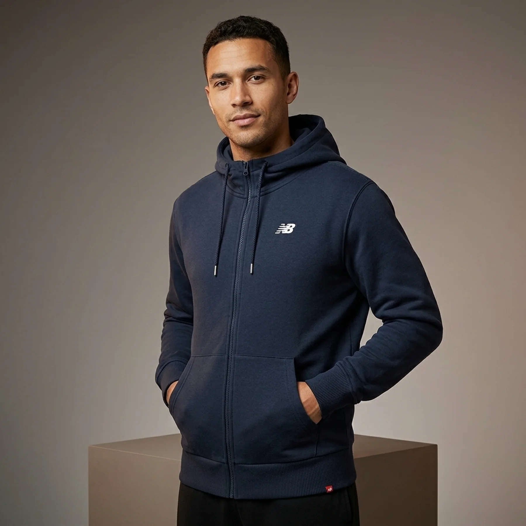 Кофта чоловіча New Balance Small Logo Blue (MJ23600ECL)