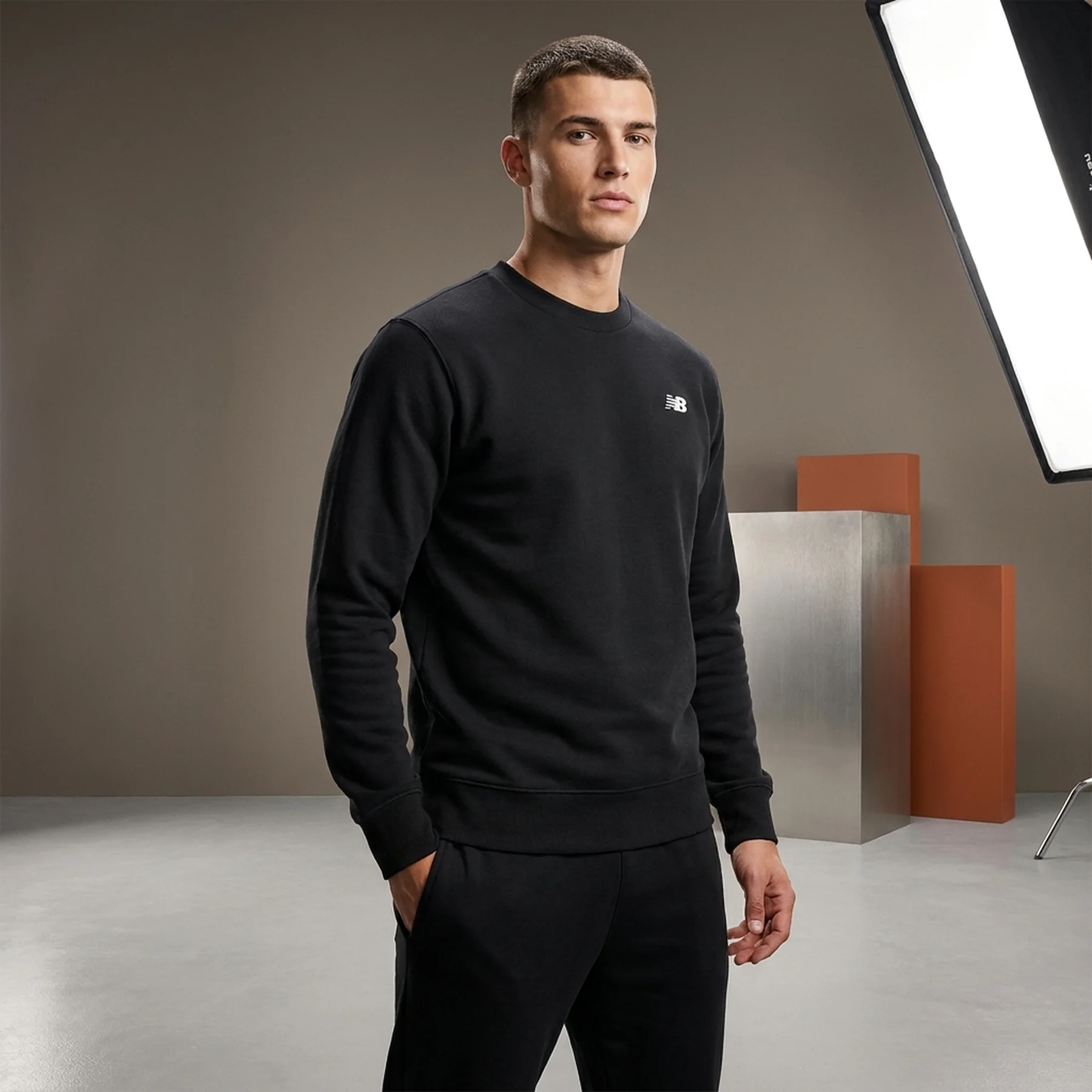 Кофта чоловіча New Balance Sport Essentials Fleece (MT41510-BK)