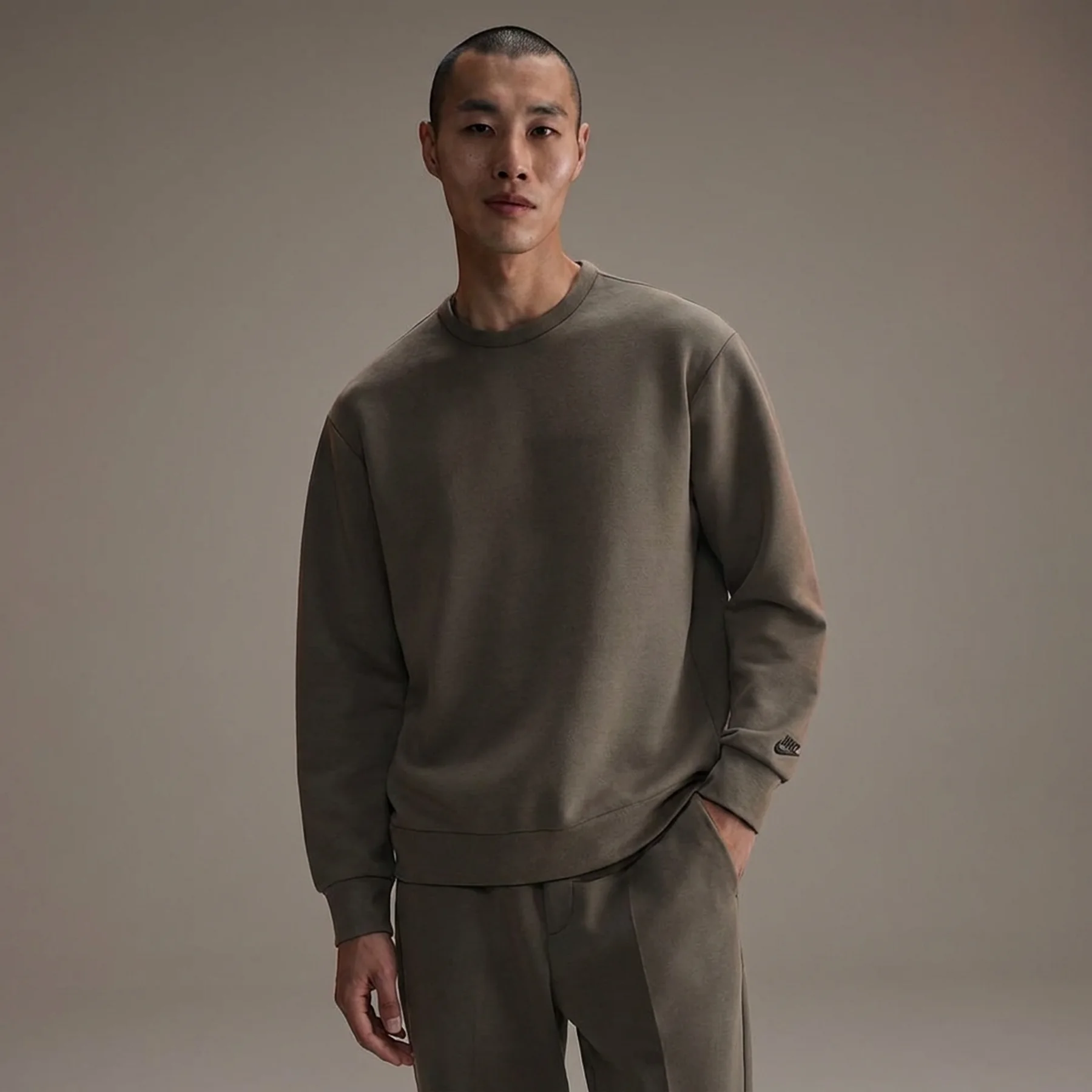 Кофта чоловіча Nike Df Etc Is Crew Olive (HQ6964-289)
