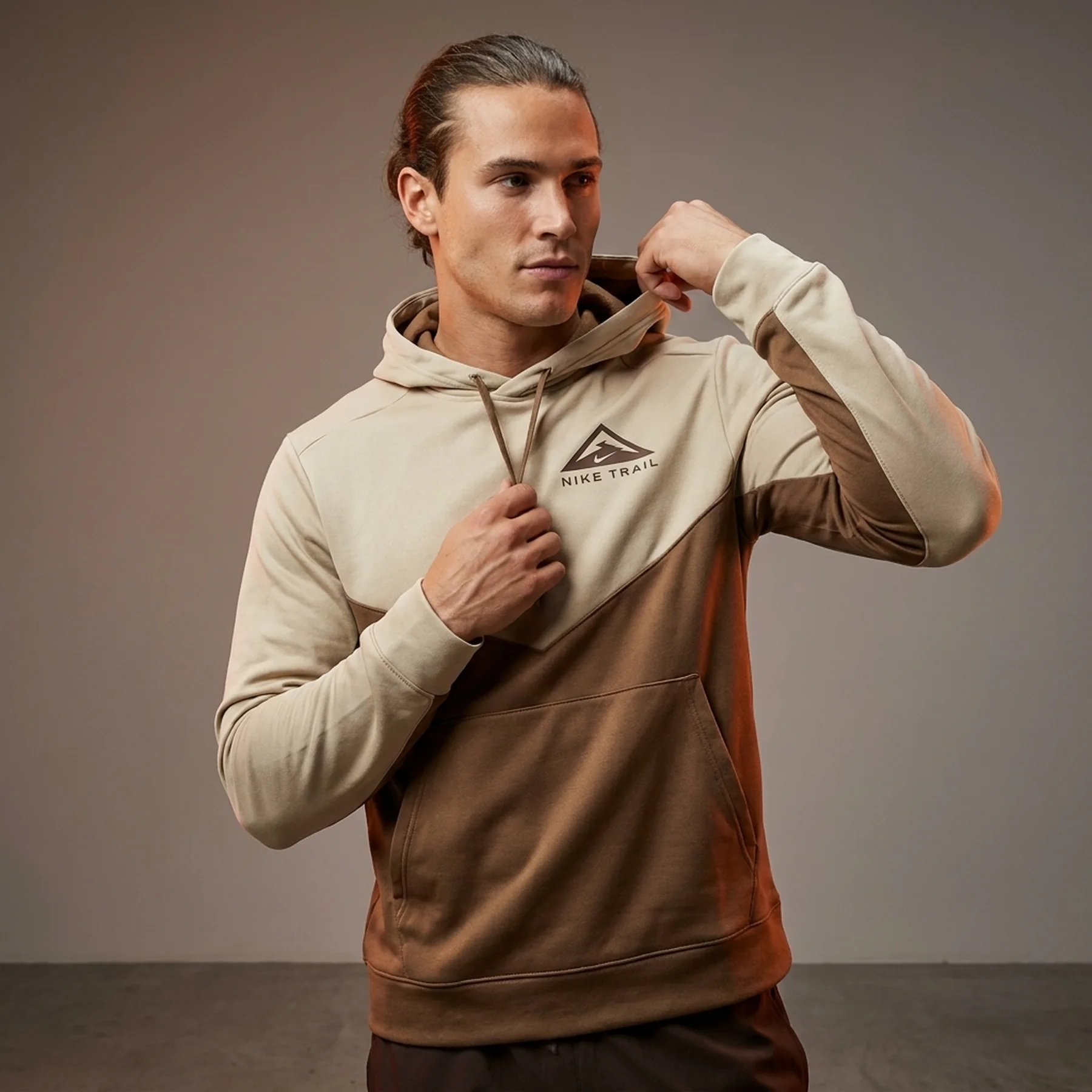 Кофта чоловіча Nike Dri-Fit Trail Running Hoodie Beige (DM4743-012)