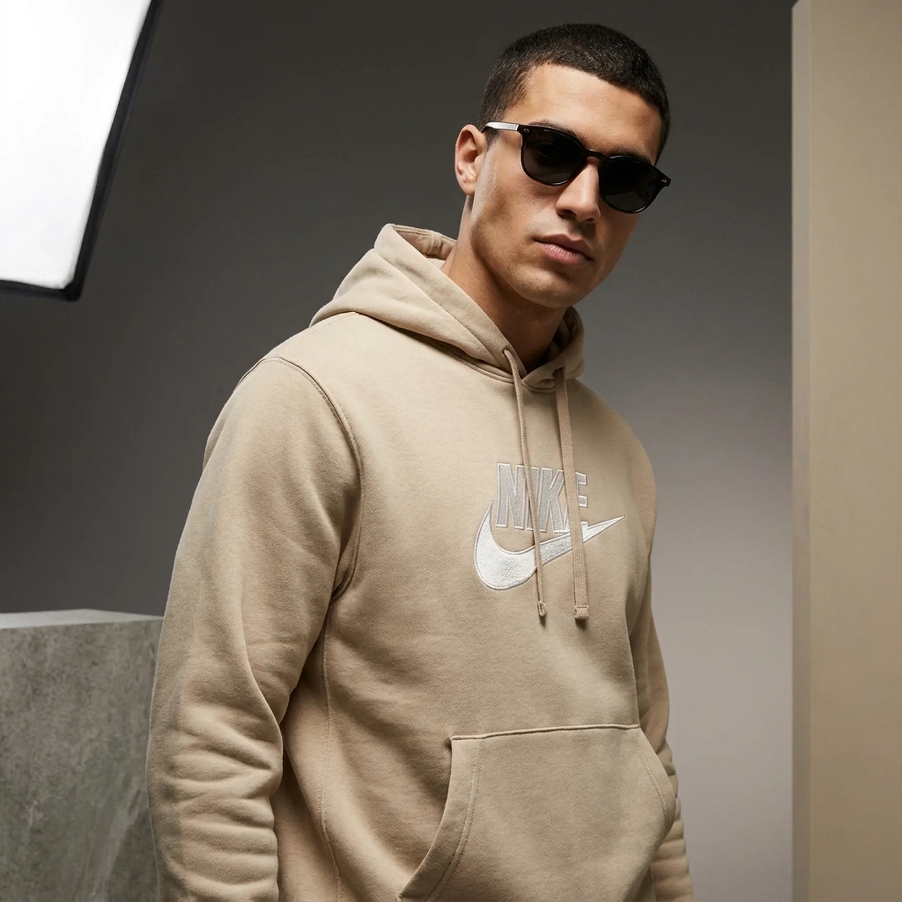 Кофта чоловіча Nike Solo Swooth Beige (HQ4181-200)