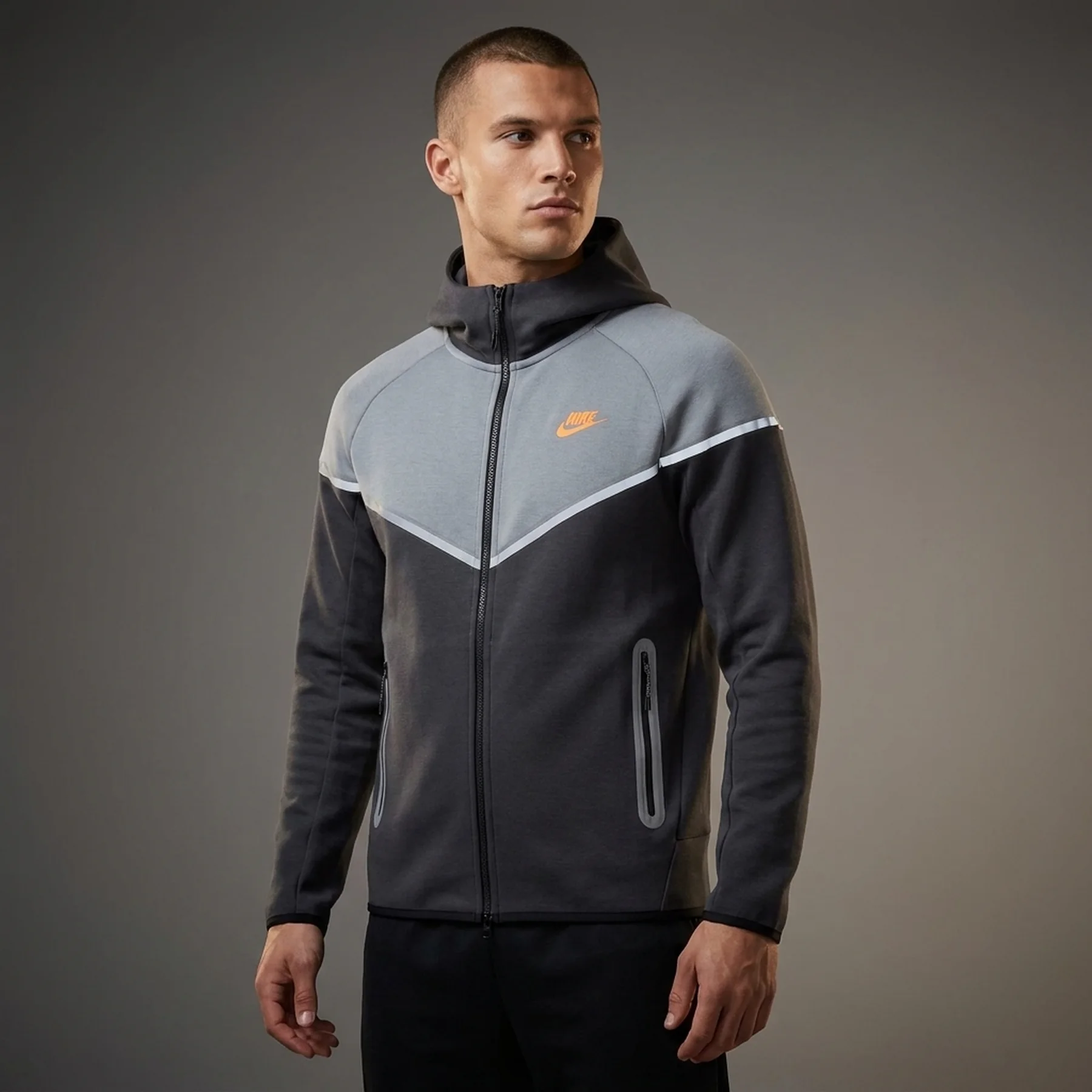 Кофта чоловіча Nike Tech Windrunner (HQ3746-014)