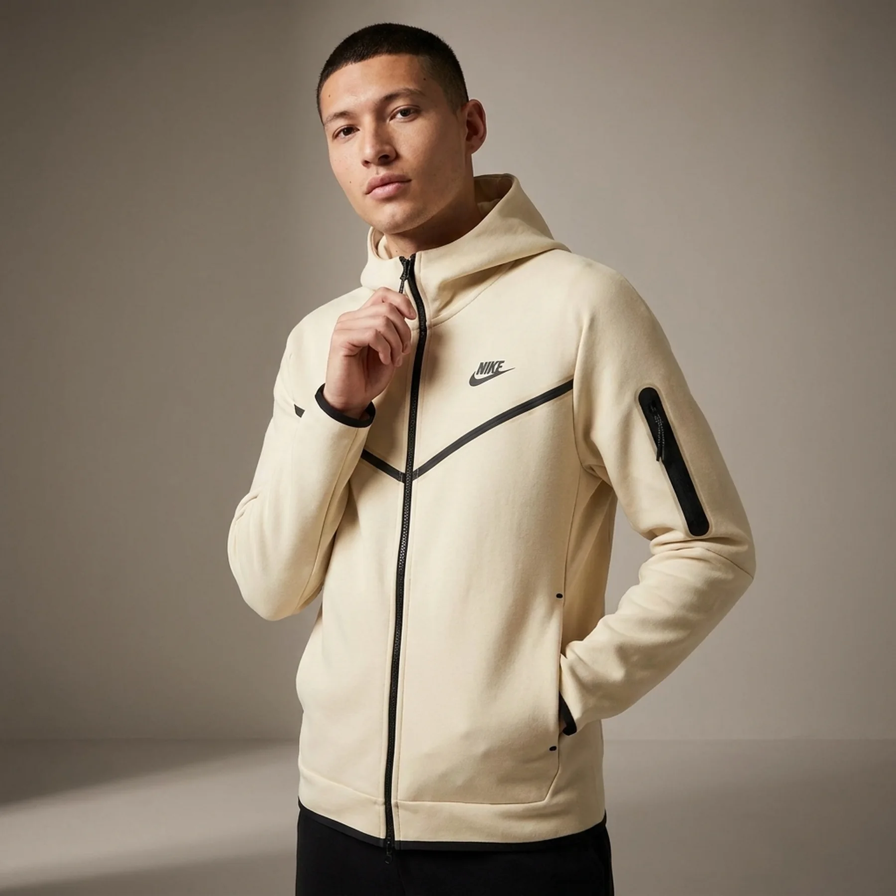 Кофта чоловіча Nike Tech Full-Zip Windrunner (HV0949-234)